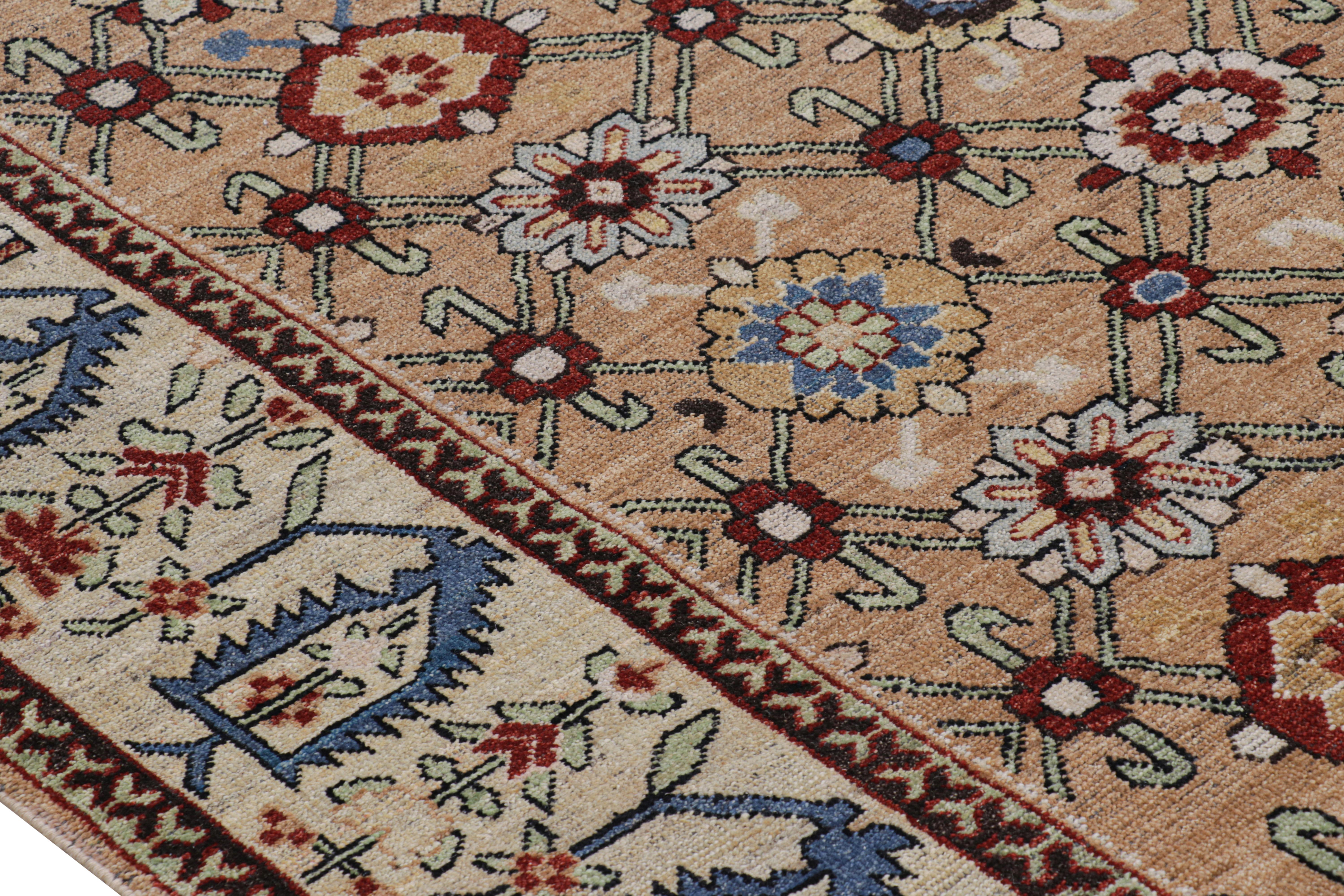 Tribale Rug & Kilim è un tappeto caucasico in stile Kuba, di colore beige-marrone con motivi floreali. in vendita