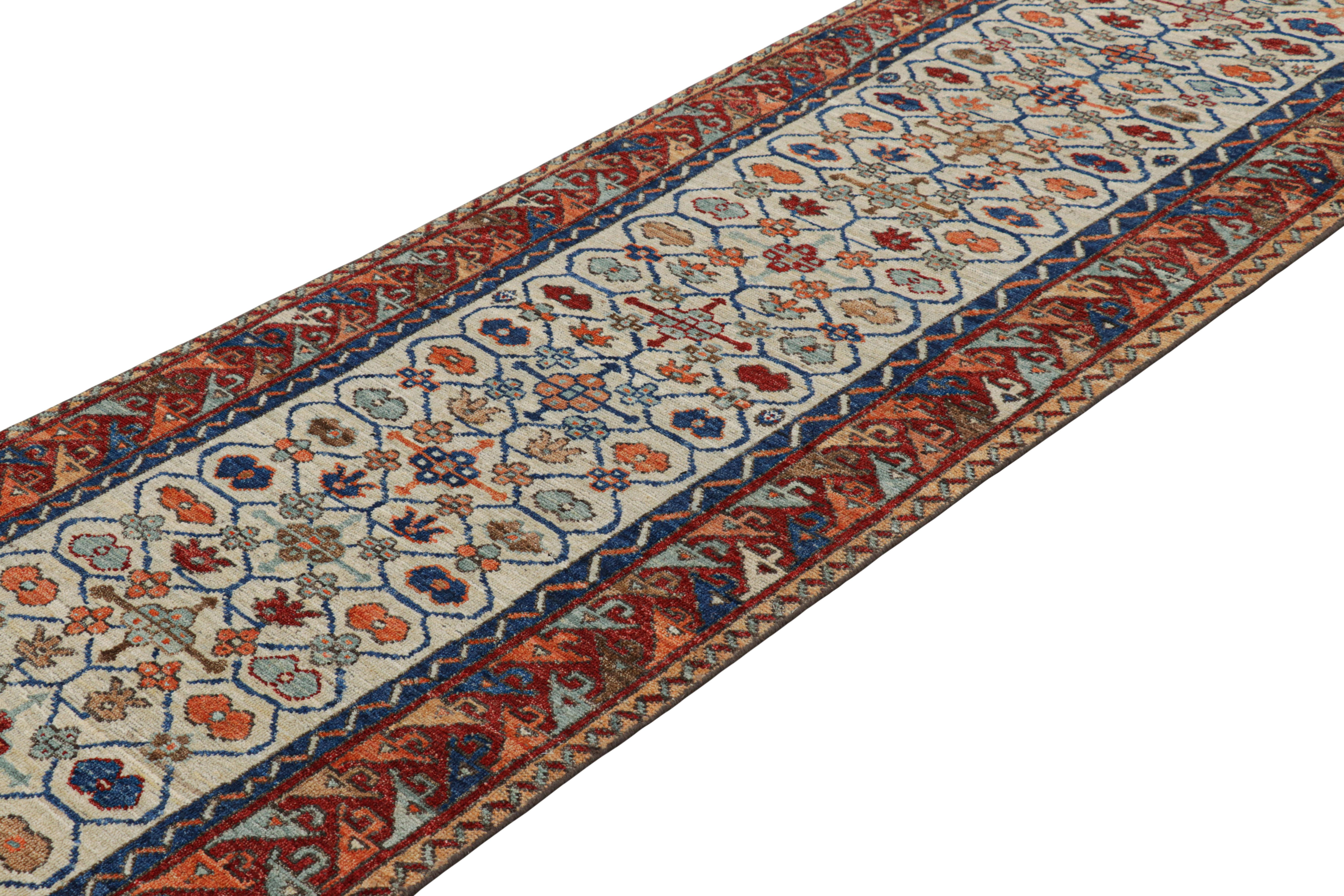 Annodato a mano in lana, questo tappeto runner 3x13 è l'ultima novità della classica collezione personalizzata Burano di Rug & Kilim e si ispira ai tappeti caucasici antichi e vintage.

Sul design: 

Questo tappeto presenta un vivace miscuglio di