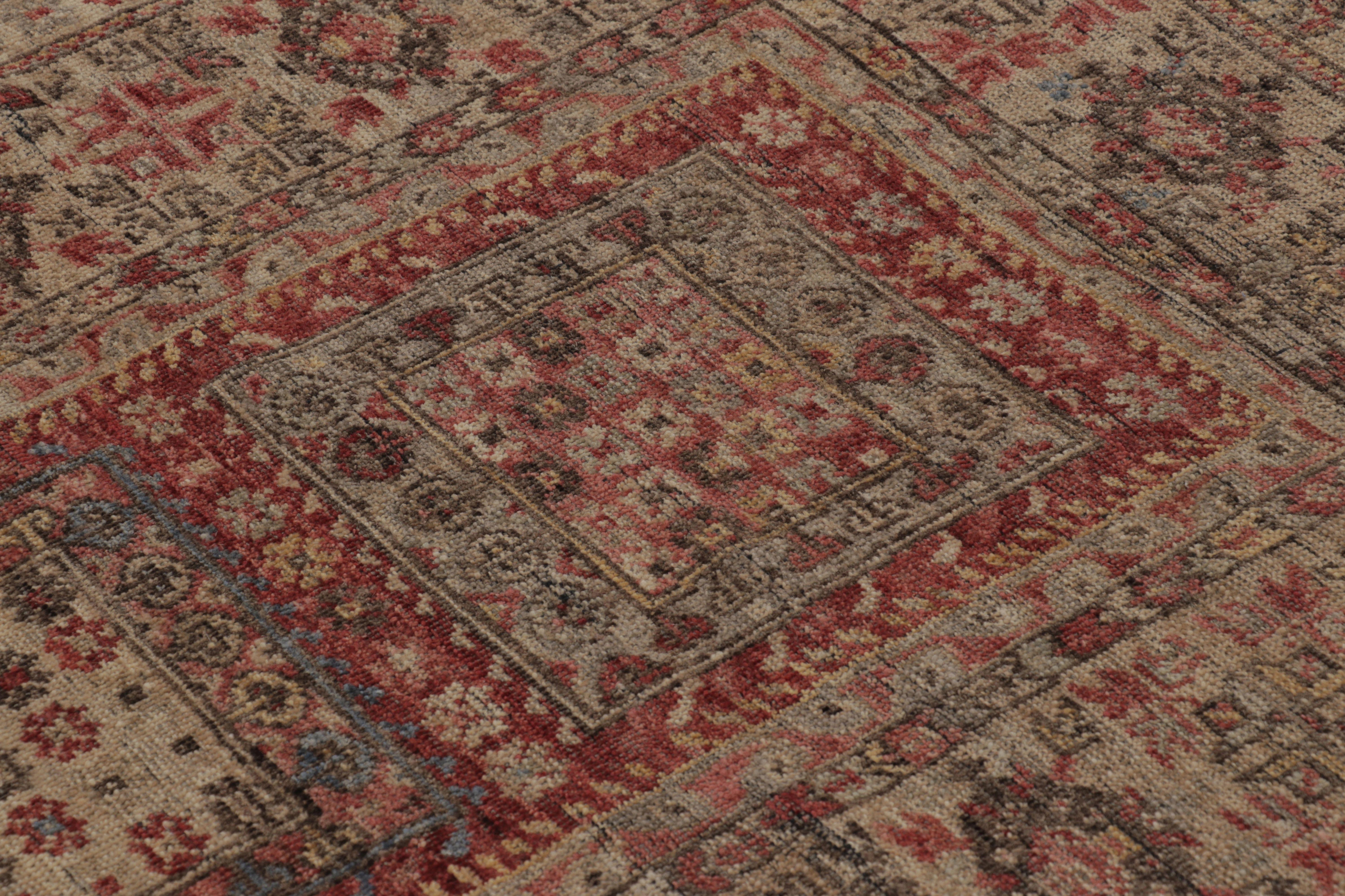 Rug & Kilim's kaukasischer, von Shrivan inspirierter Teppich mit reichen geometrischen Mustern (Indisch) im Angebot