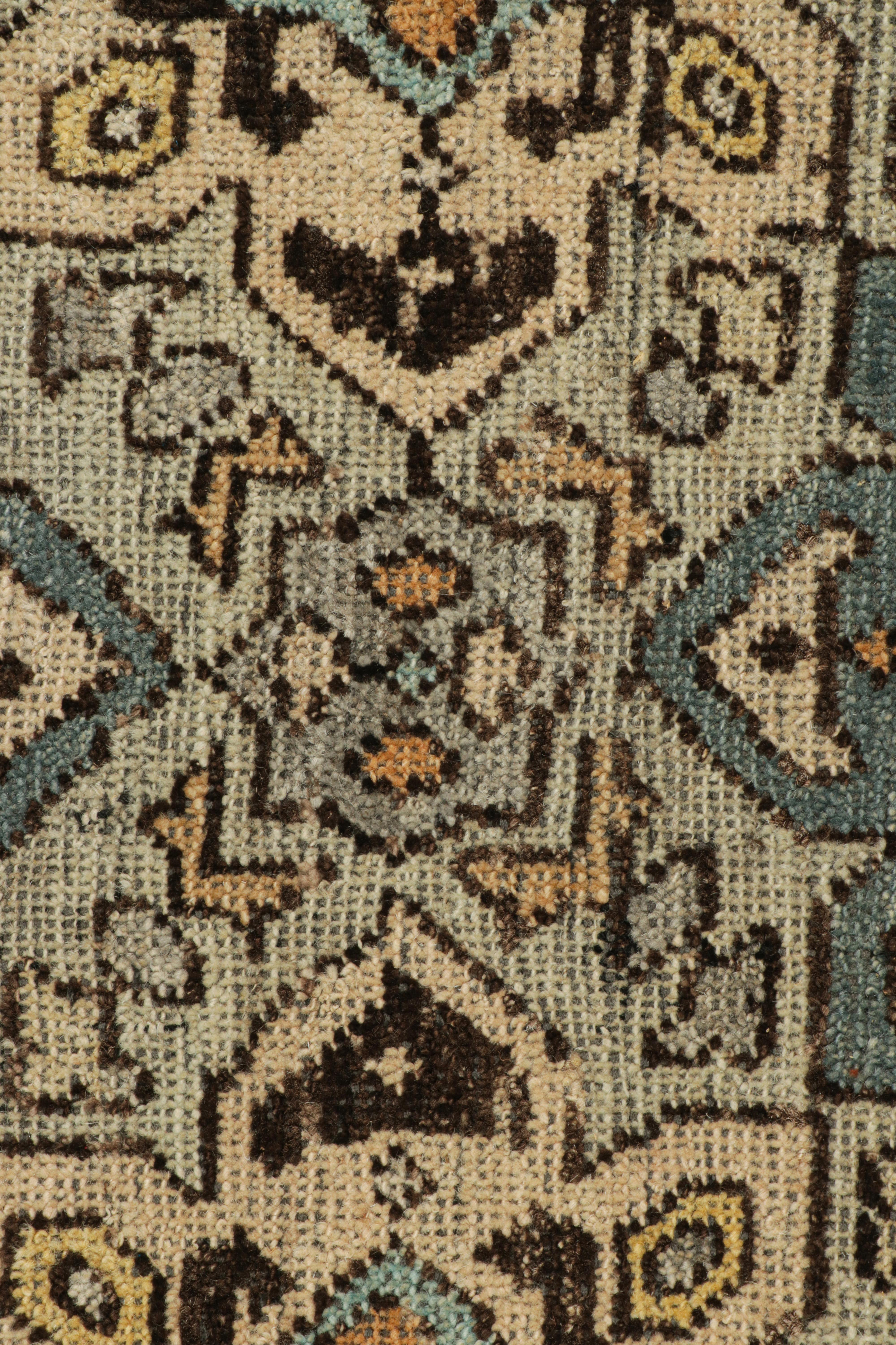 Rug & Kilim's kaukasischer Teppich in Blau mit geometrischen Medaillons (Indisch) im Angebot