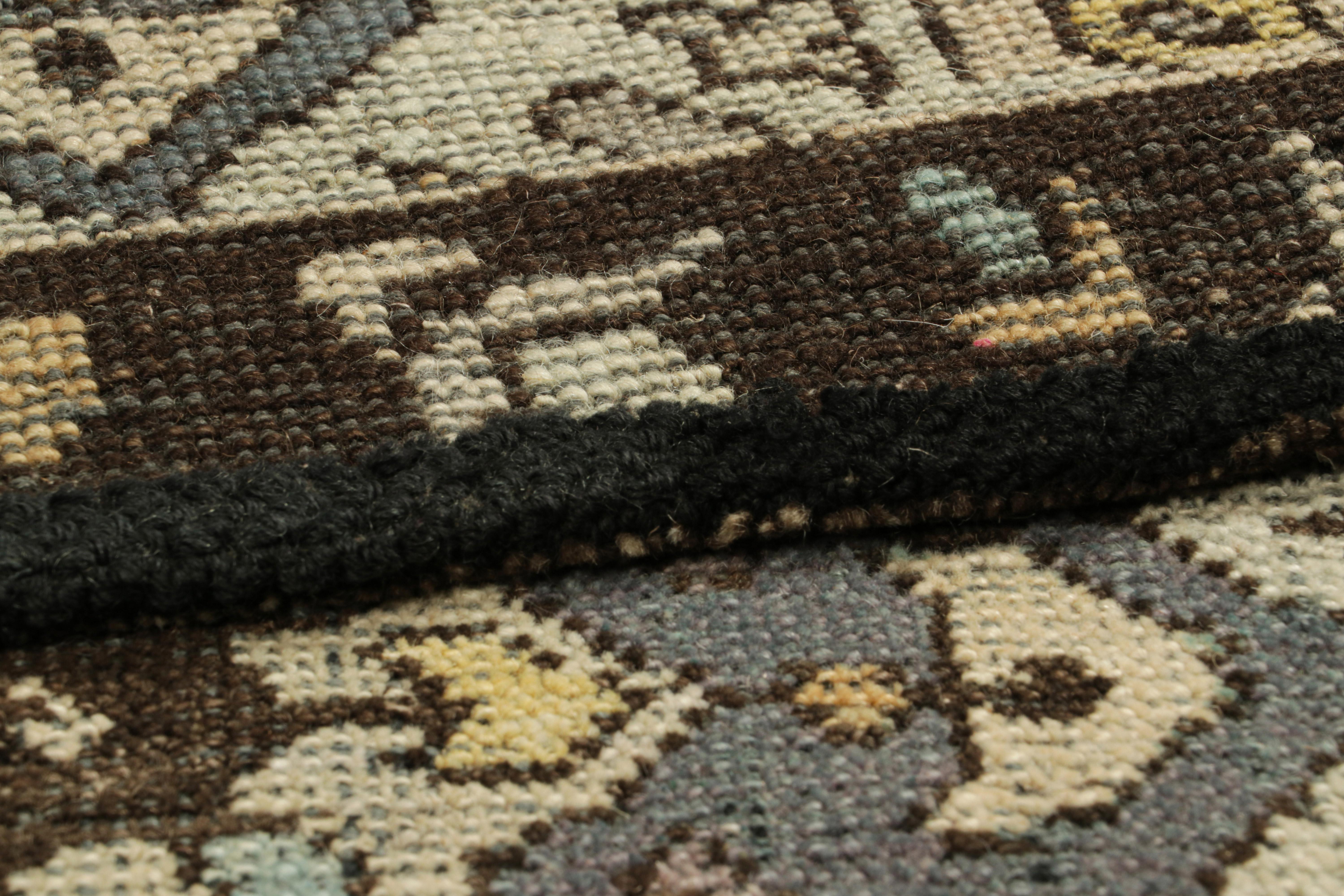 Lana Tappeto in stile caucasico Rug & Kilim in blu con medaglioni geometrici in vendita