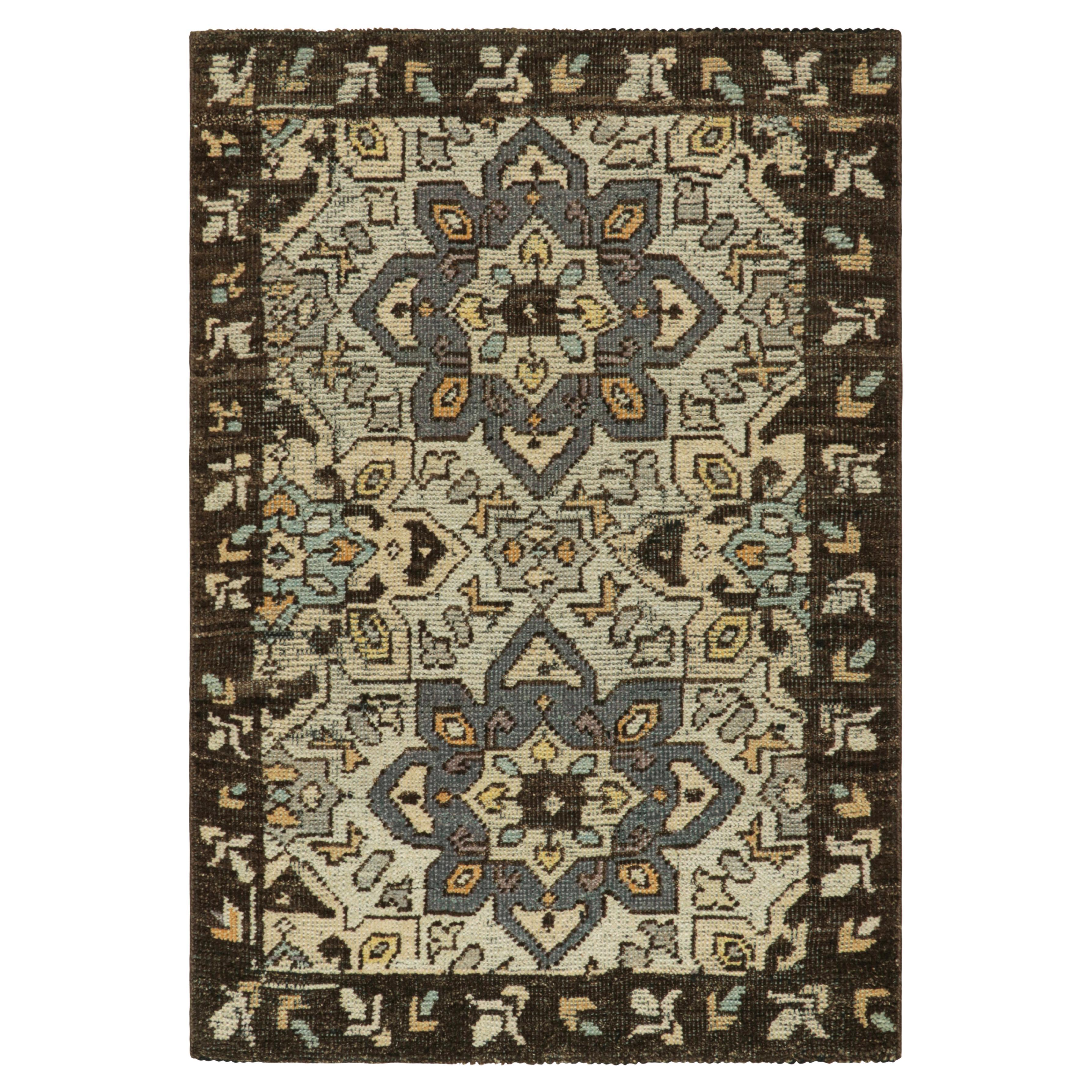 Alfombra de estilo caucásico Rug & Kilim en azul con medallones geométricos