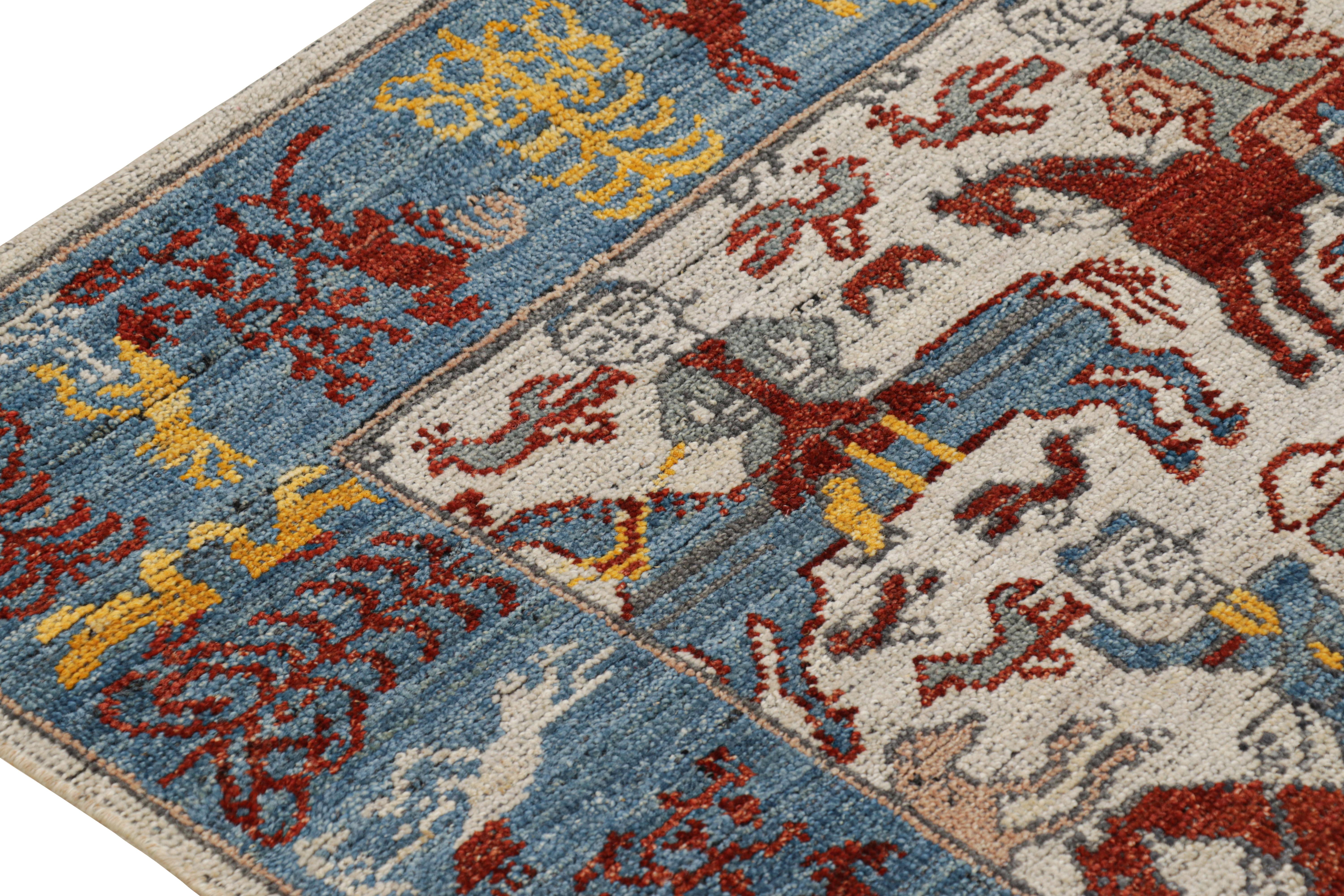 Rug & Kilims Läufer im kaukasischen Stil mit bunten Reiterbildern (Stammeskunst) im Angebot