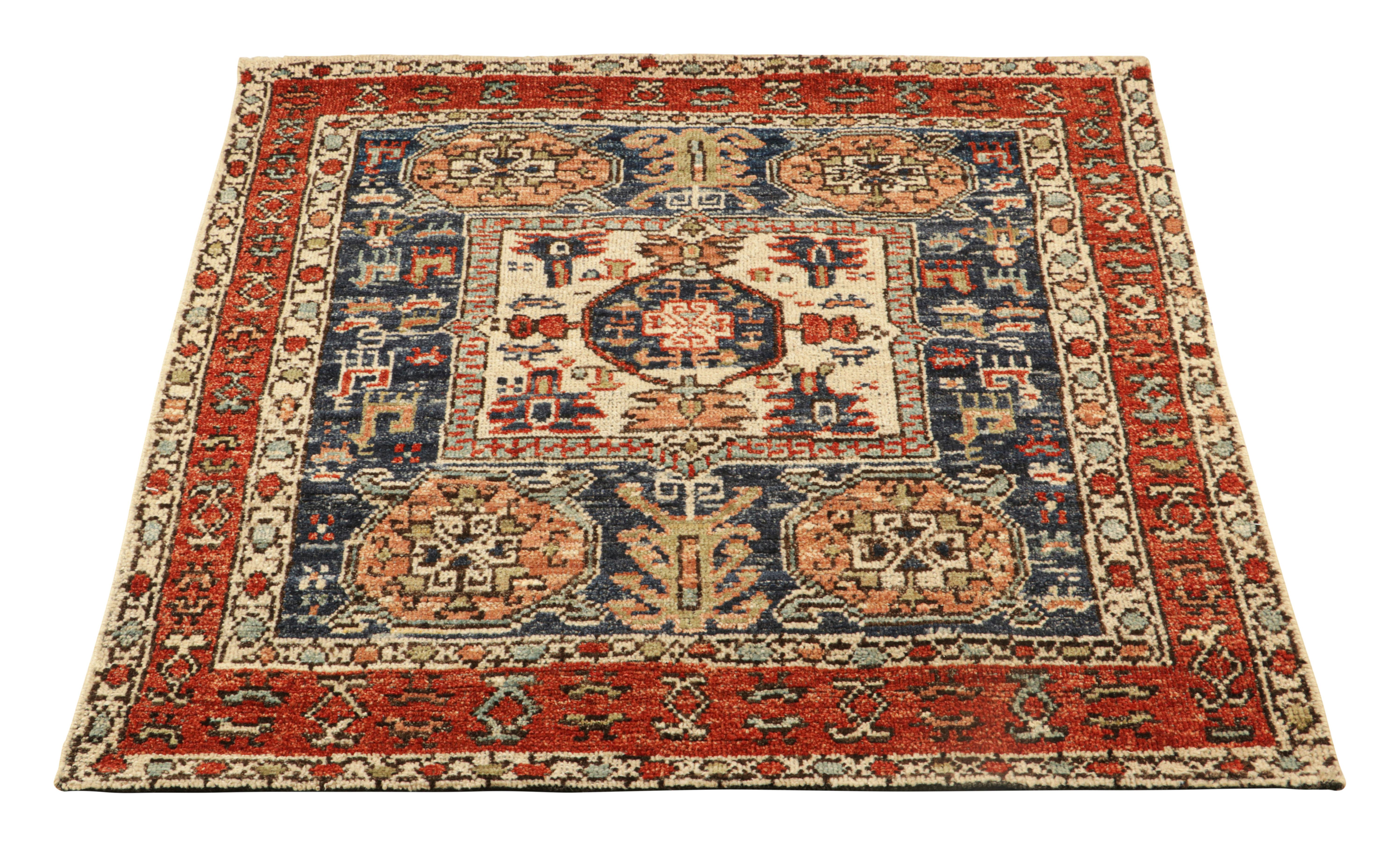 Rug & Kilim è un tappeto quadrato in stile caucasico con motivi geometrici e figure In condizioni Nuovo in vendita a Long Island City, NY