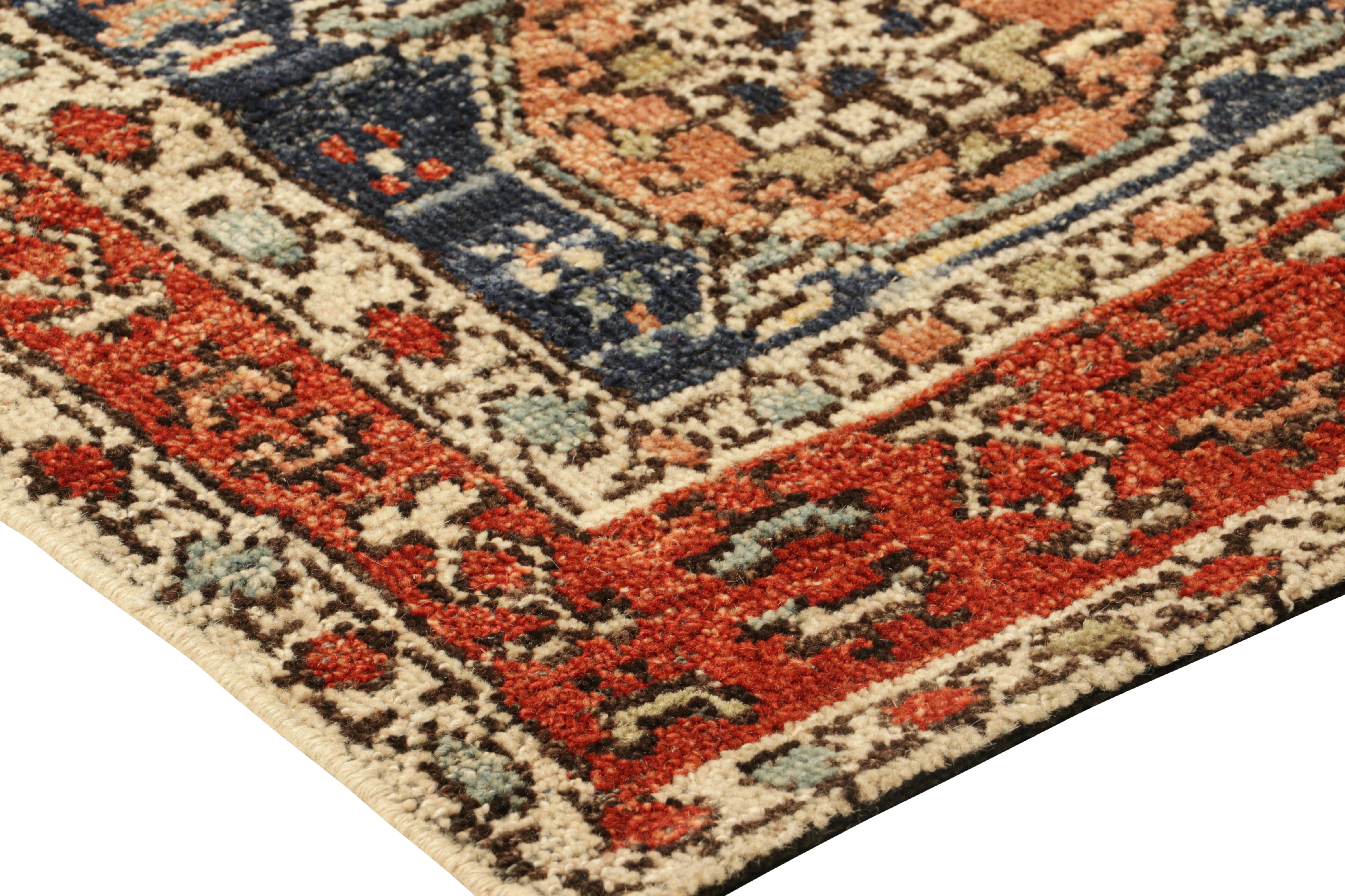 XXI secolo e contemporaneo Rug & Kilim è un tappeto quadrato in stile caucasico con motivi geometrici e figure in vendita