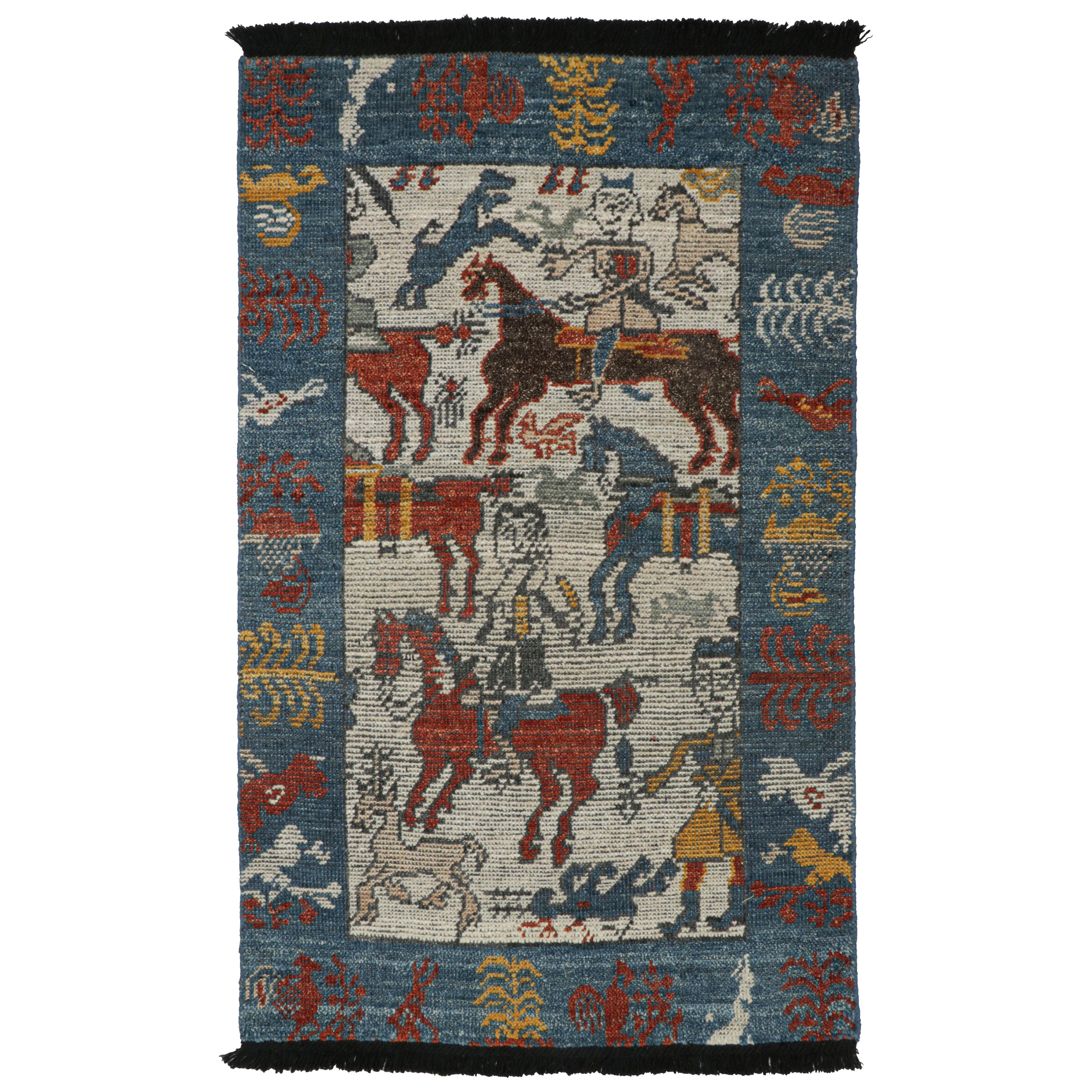 Rug & Kilim è un tappeto tribale caucasico di colore beige con immagini di guerrieri a cavallo