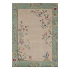 Rug
Kilim
s chinesisches, vom Art Deco inspiriertes, individuelles Teppichdesign mit eleganten Blumen