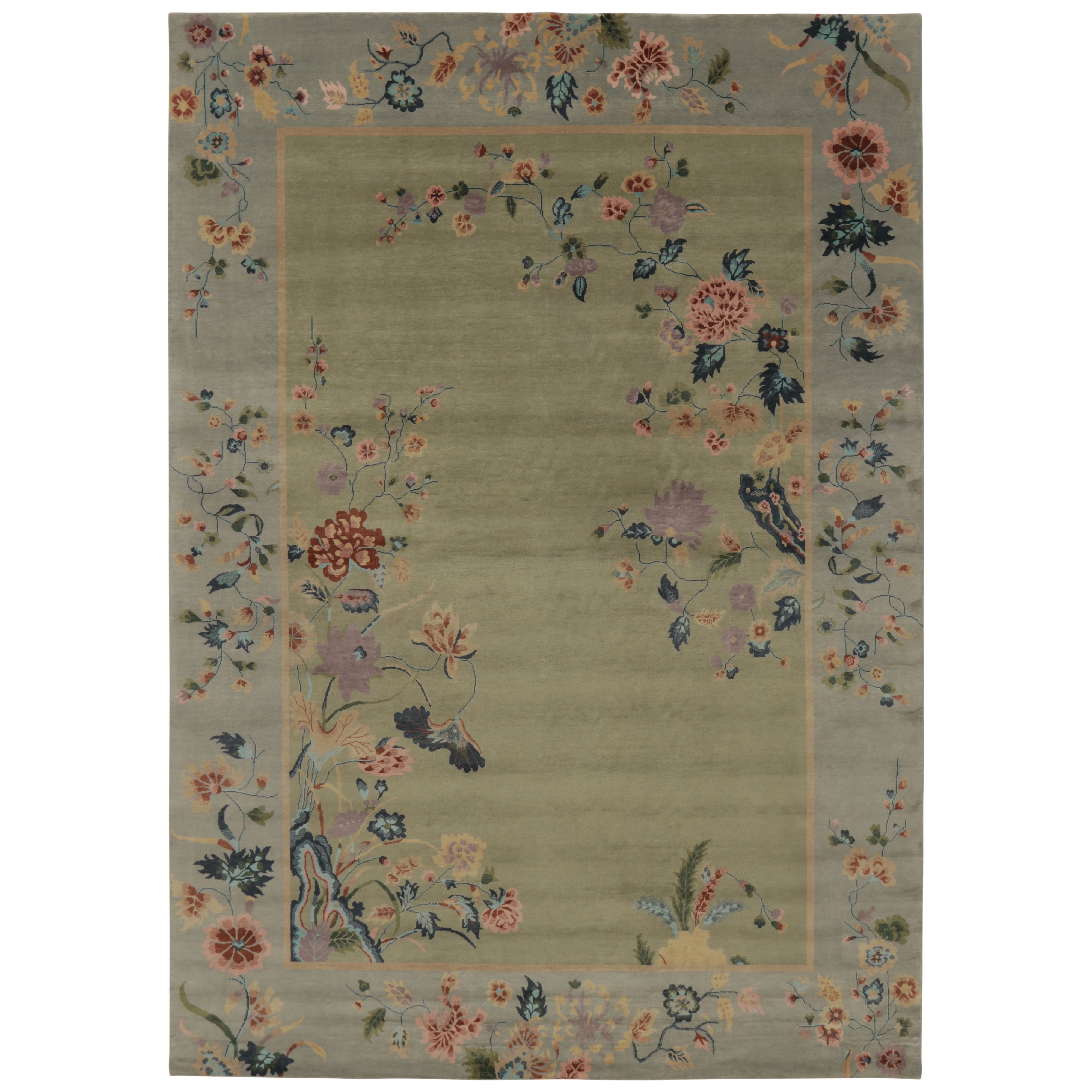 Rug 
Kilim’s Chinese Art Deco Inspired Rug, Light Green with Whimsical Florals en venta