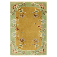 Rug & Kilim - Tappeto cinese Art Deco in marrone e verde con motivi floreali