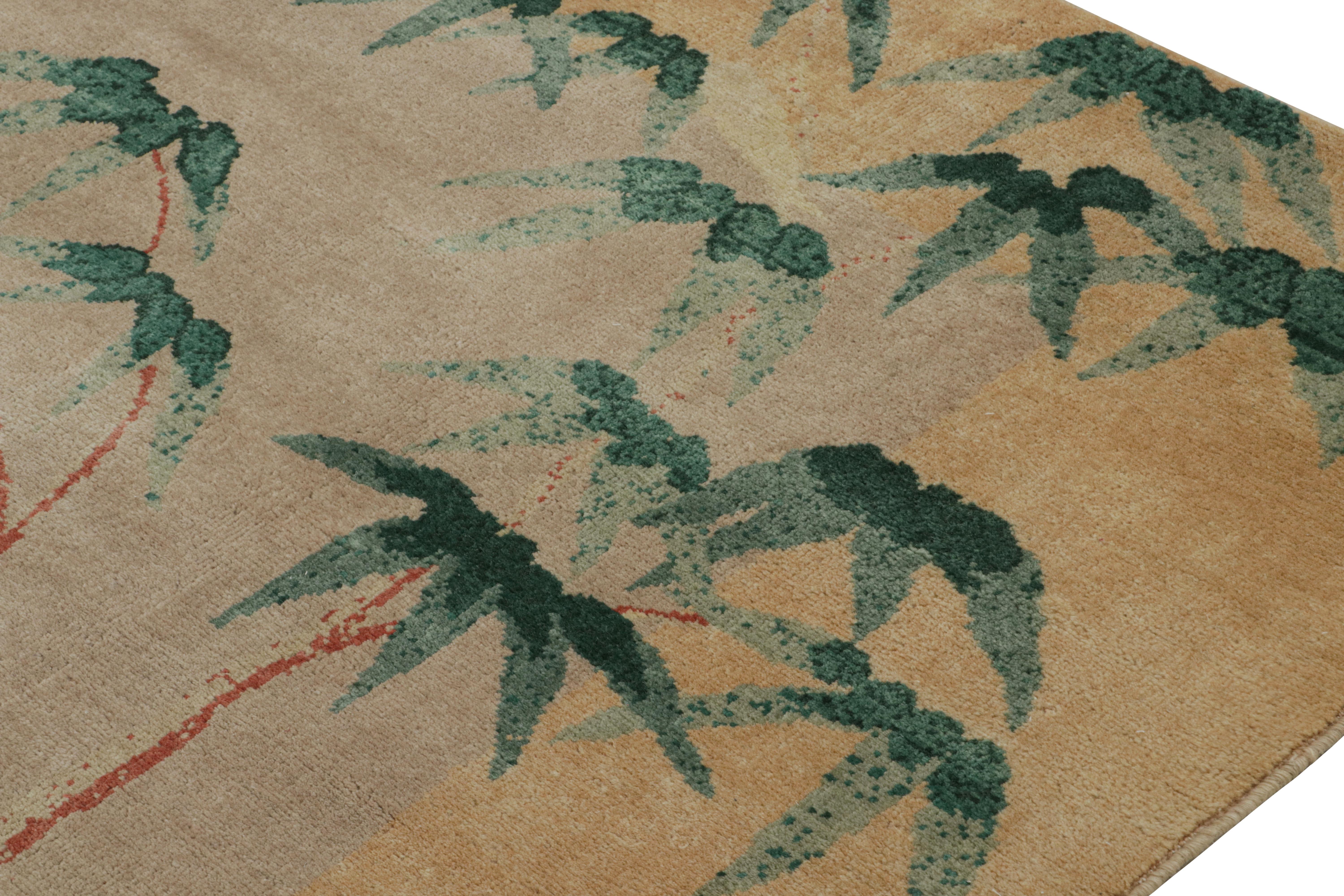 Rug & Kilim's Chinesischer Fragmentteppich im Art Deco Stil in Beige mit floralen Mustern (Handgeknüpft) im Angebot