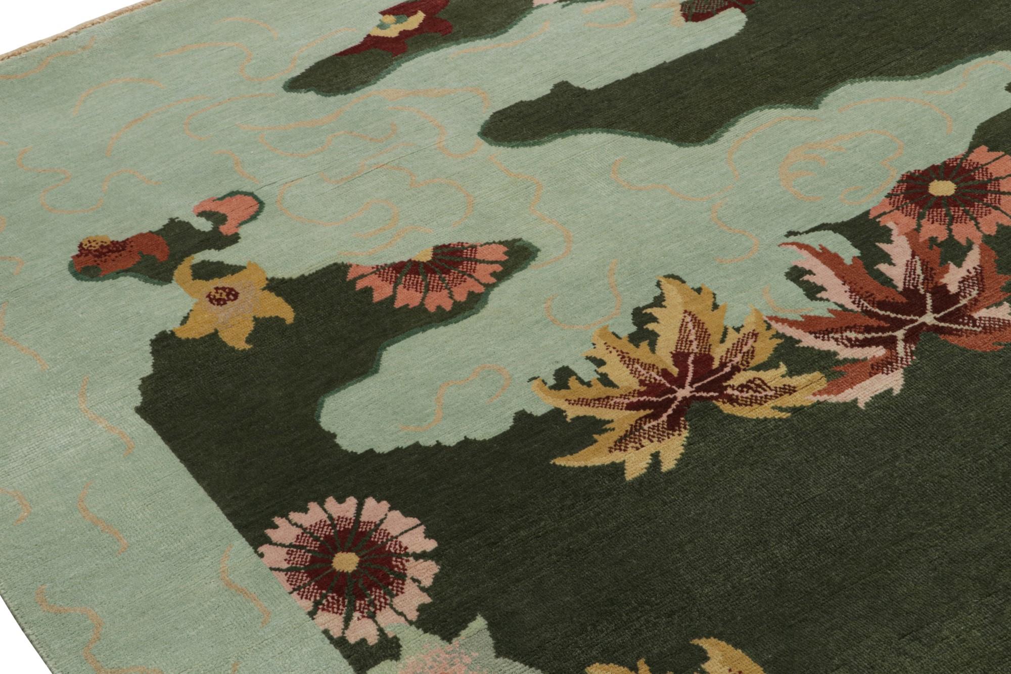 Übergroßer chinesischer Teppich im Art-Déco-Stil von Rug & Kilim in Grün mit Blumenmustern (Handgeknüpft) im Angebot