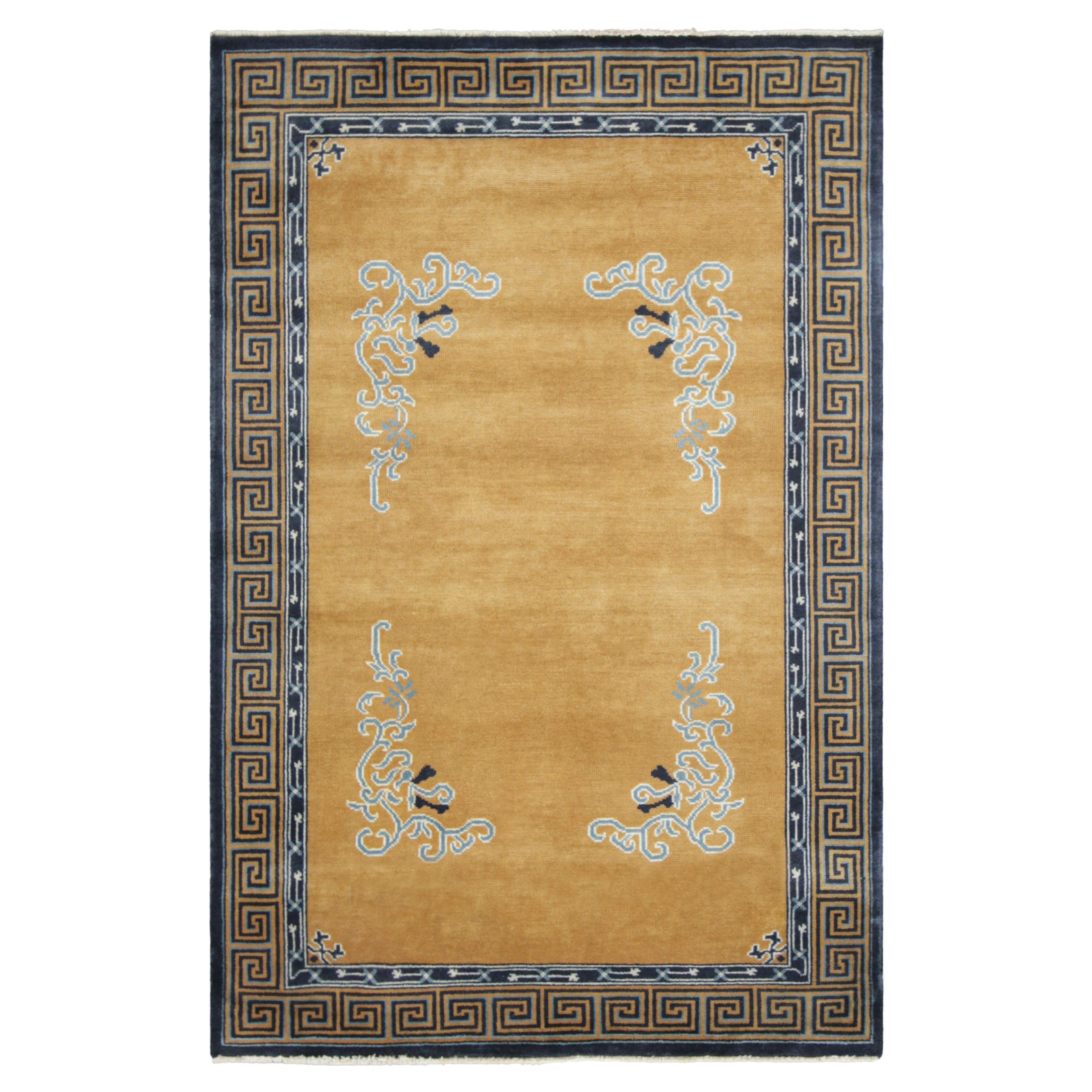 Rug & Kilim - Tappeto cinese in stile Art Deco in oro ambrato con motivi floreali