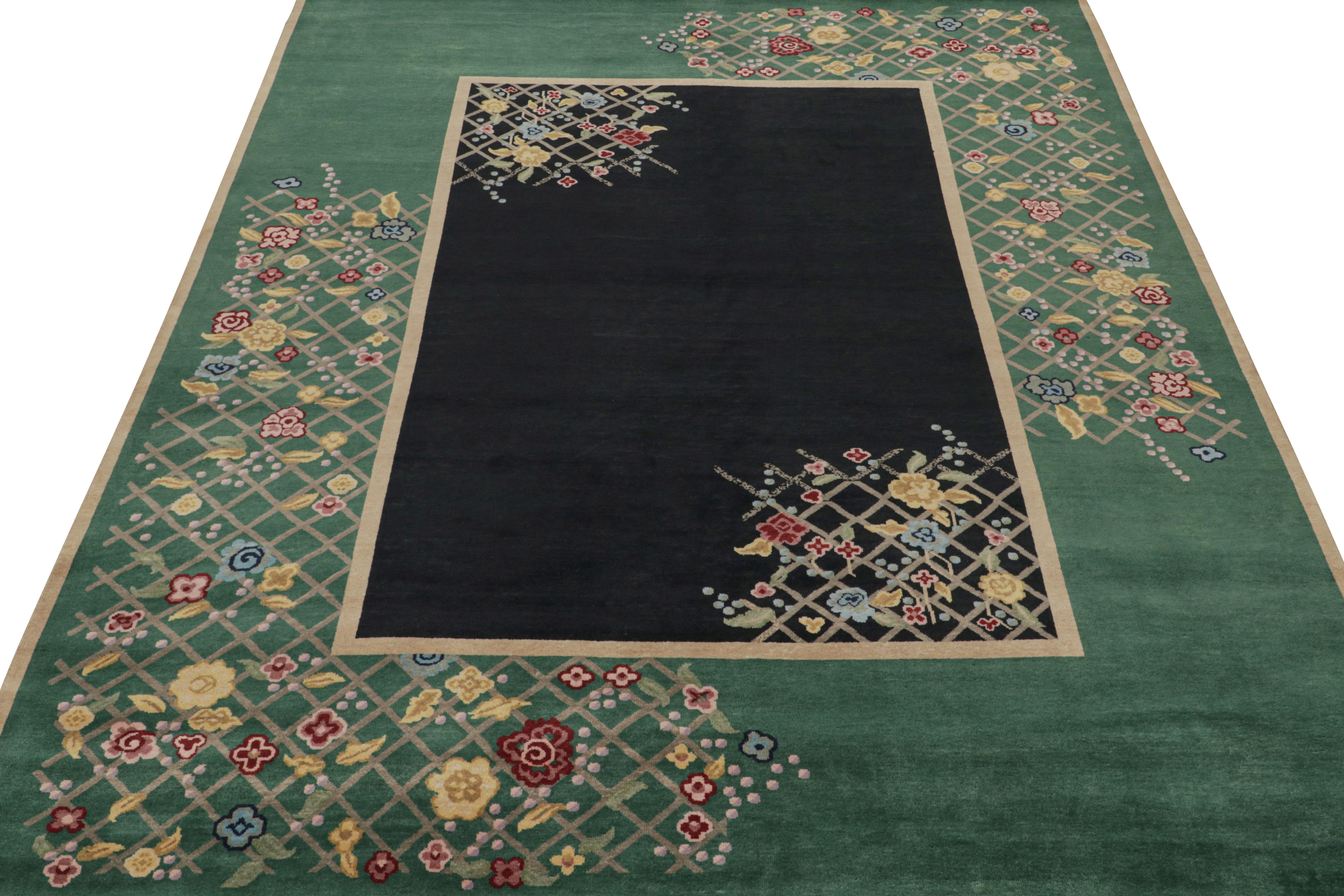 Alfombra china de estilo Art Déco Rug & Kilim en negro y verde con motivos florales Anudado a mano en venta