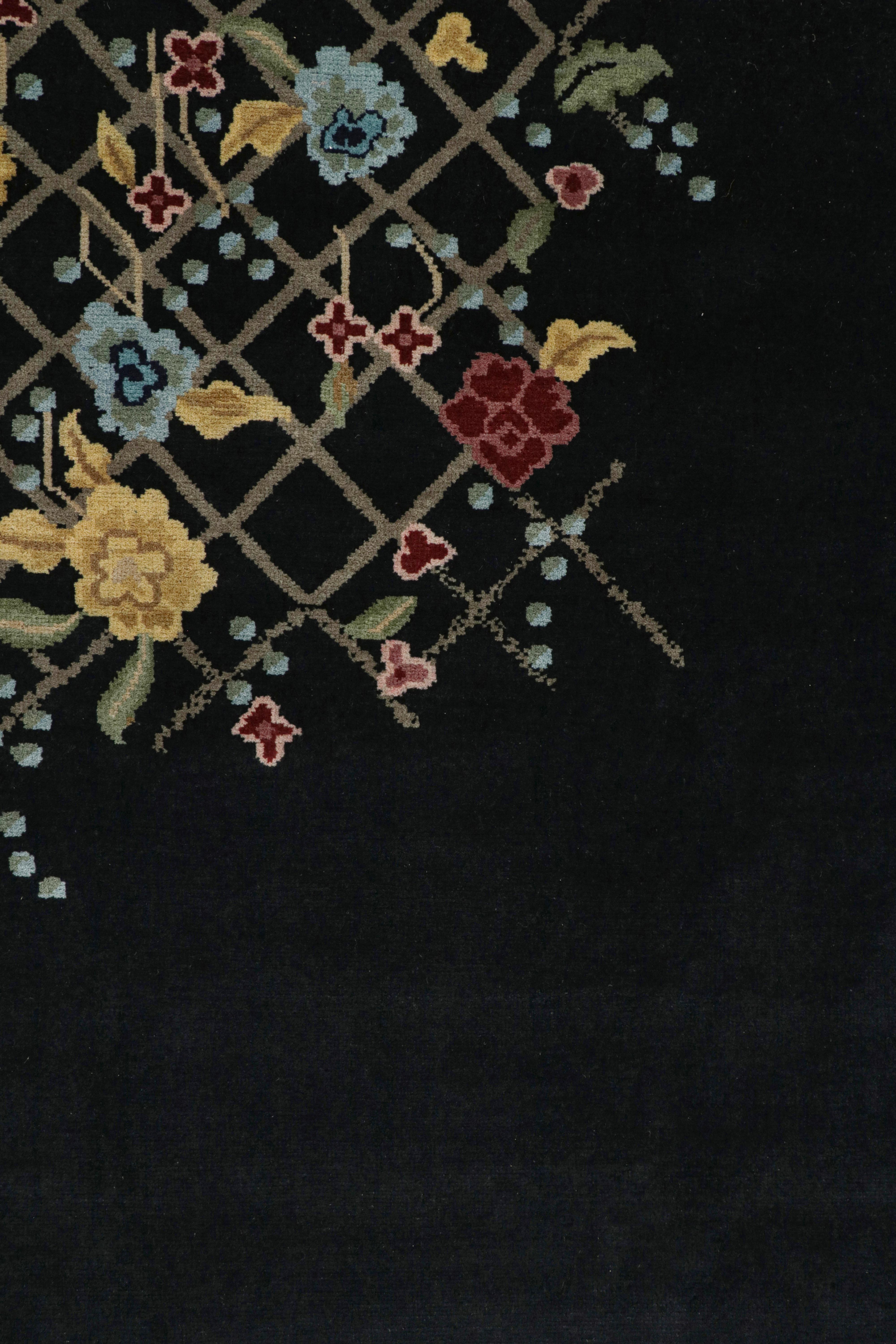 Rug & Kilims chinesischer Teppich im Art-Déco-Stil in Schwarz und Grün mit Blumenmuster im Zustand „Neu“ im Angebot in Long Island City, NY