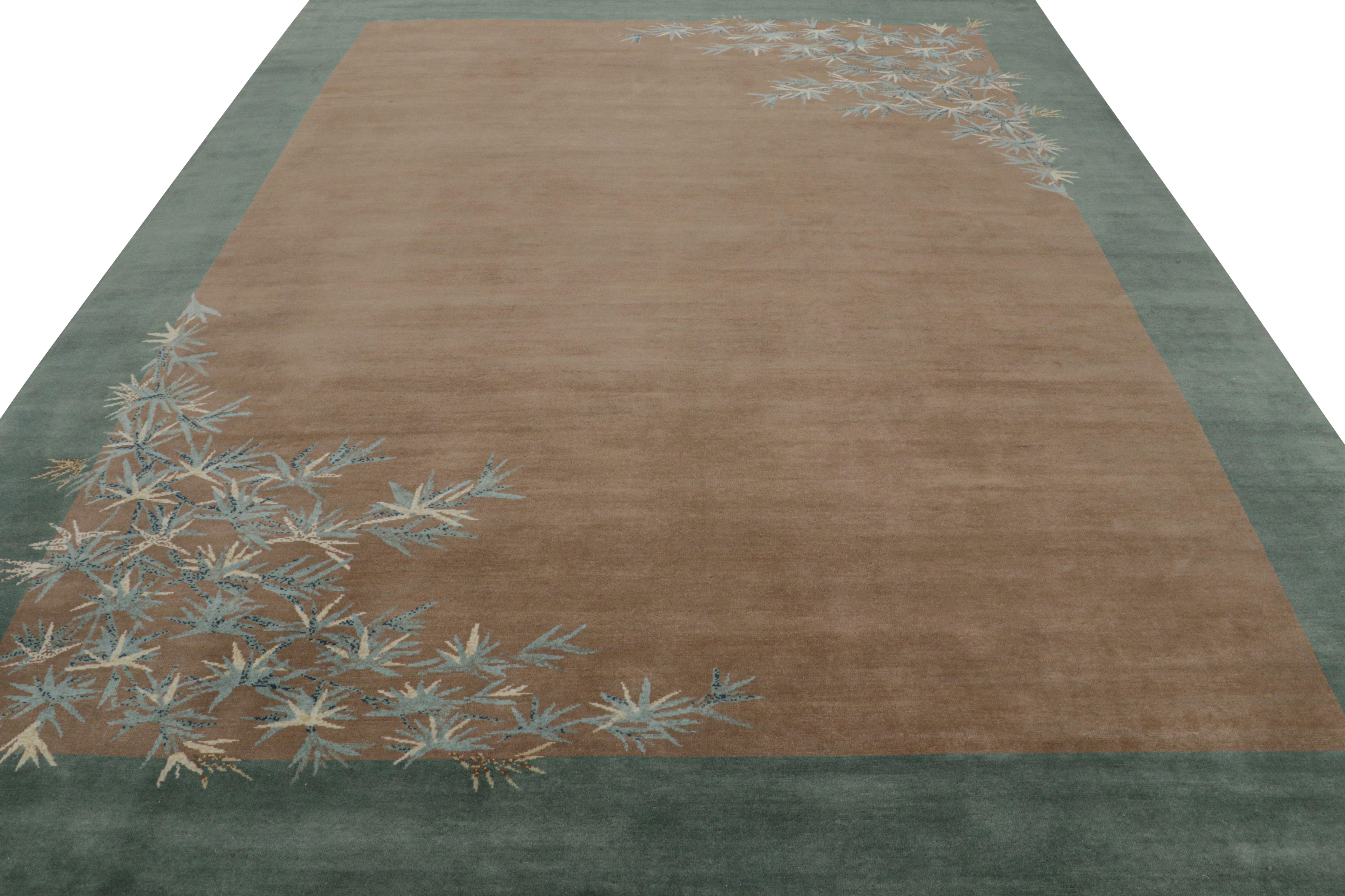 Art Déco Tappeto Rug & Kilim in stile Art Deco cinese in marrone e verde acqua, con motivi floreali in vendita