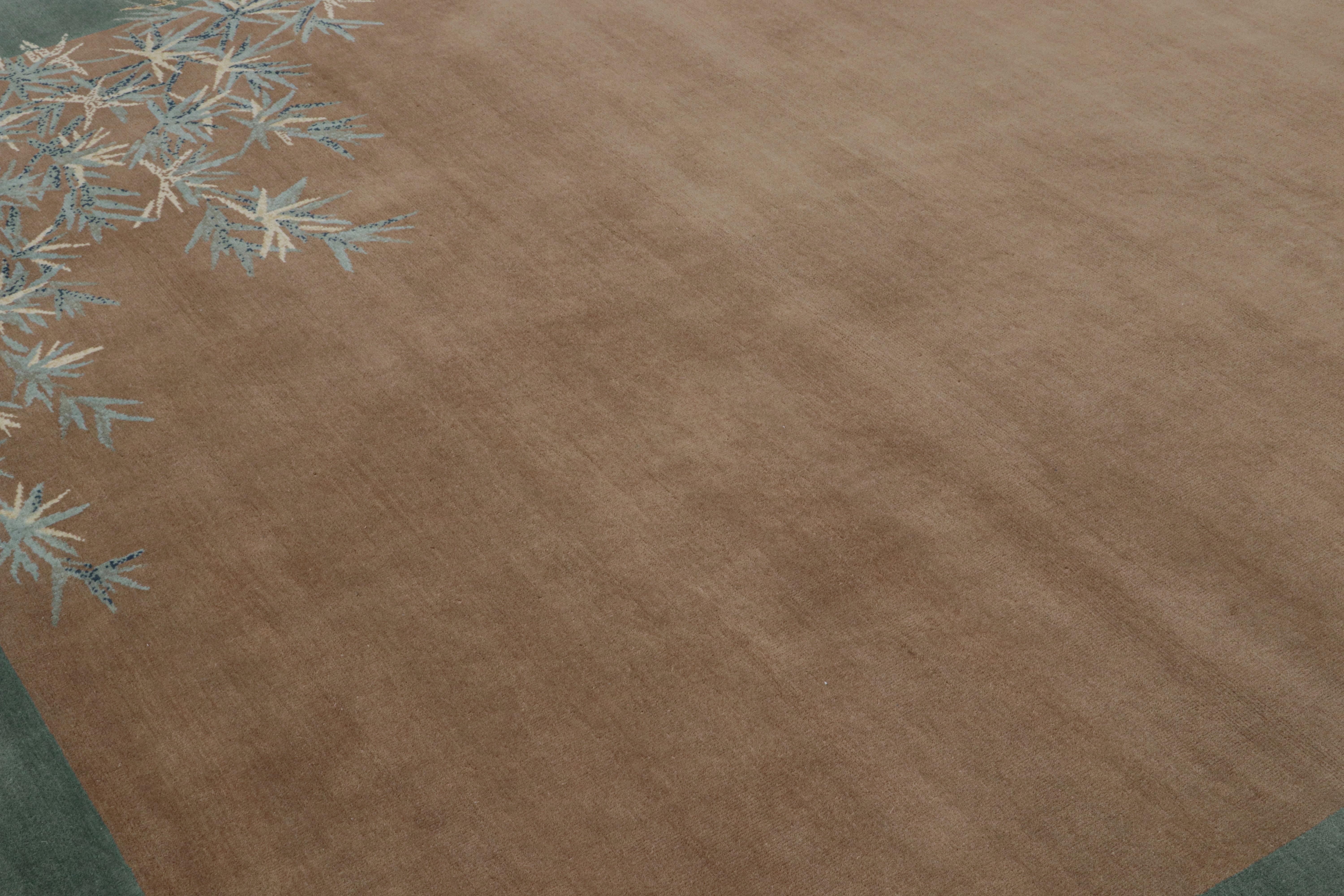Indiano Tappeto Rug & Kilim in stile Art Deco cinese in marrone e verde acqua, con motivi floreali in vendita