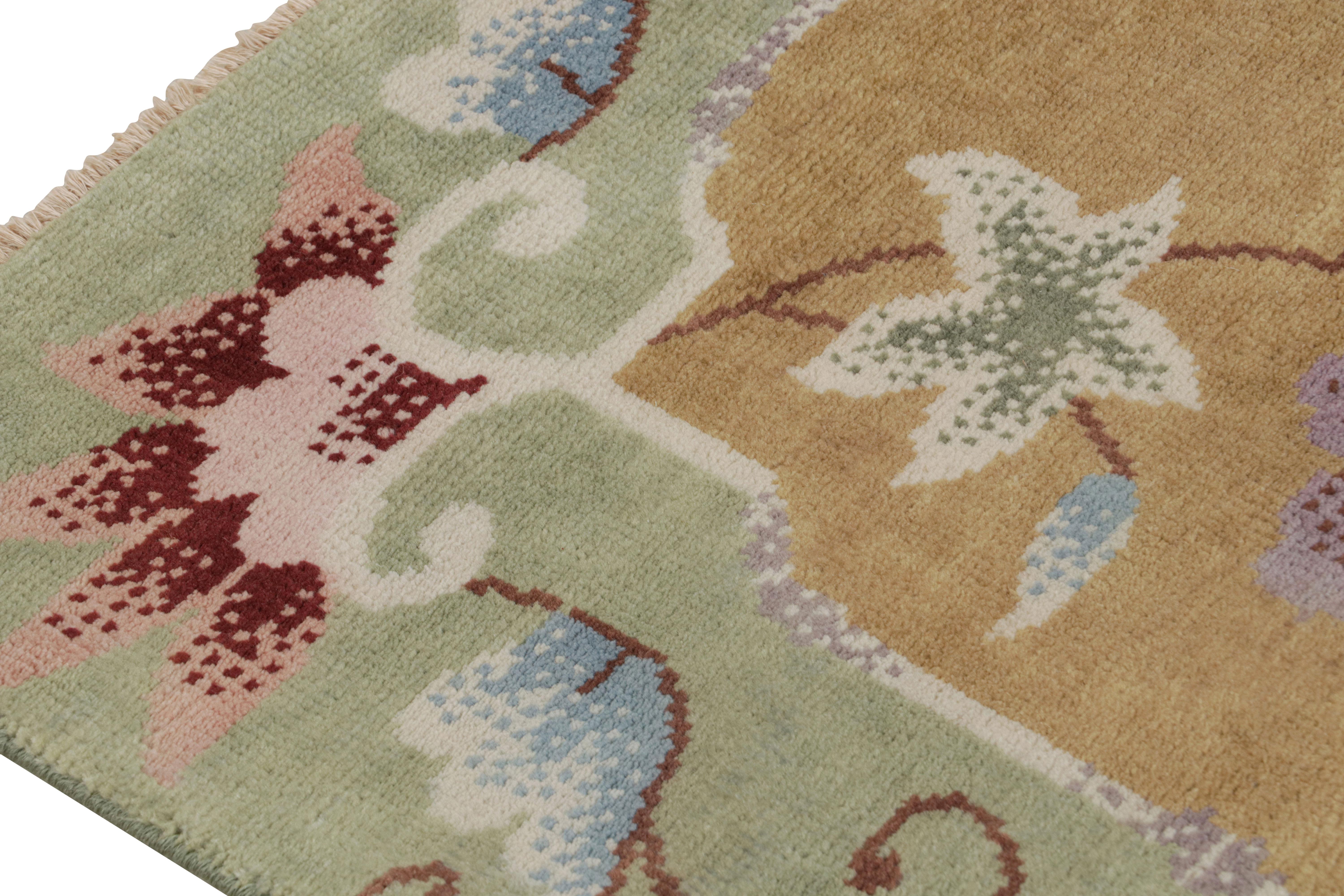 Alfombra china de estilo Art Déco de Rug & Kilim en marrón con motivos florales de colores en Nuevo estado para la venta en Long Island City, NY