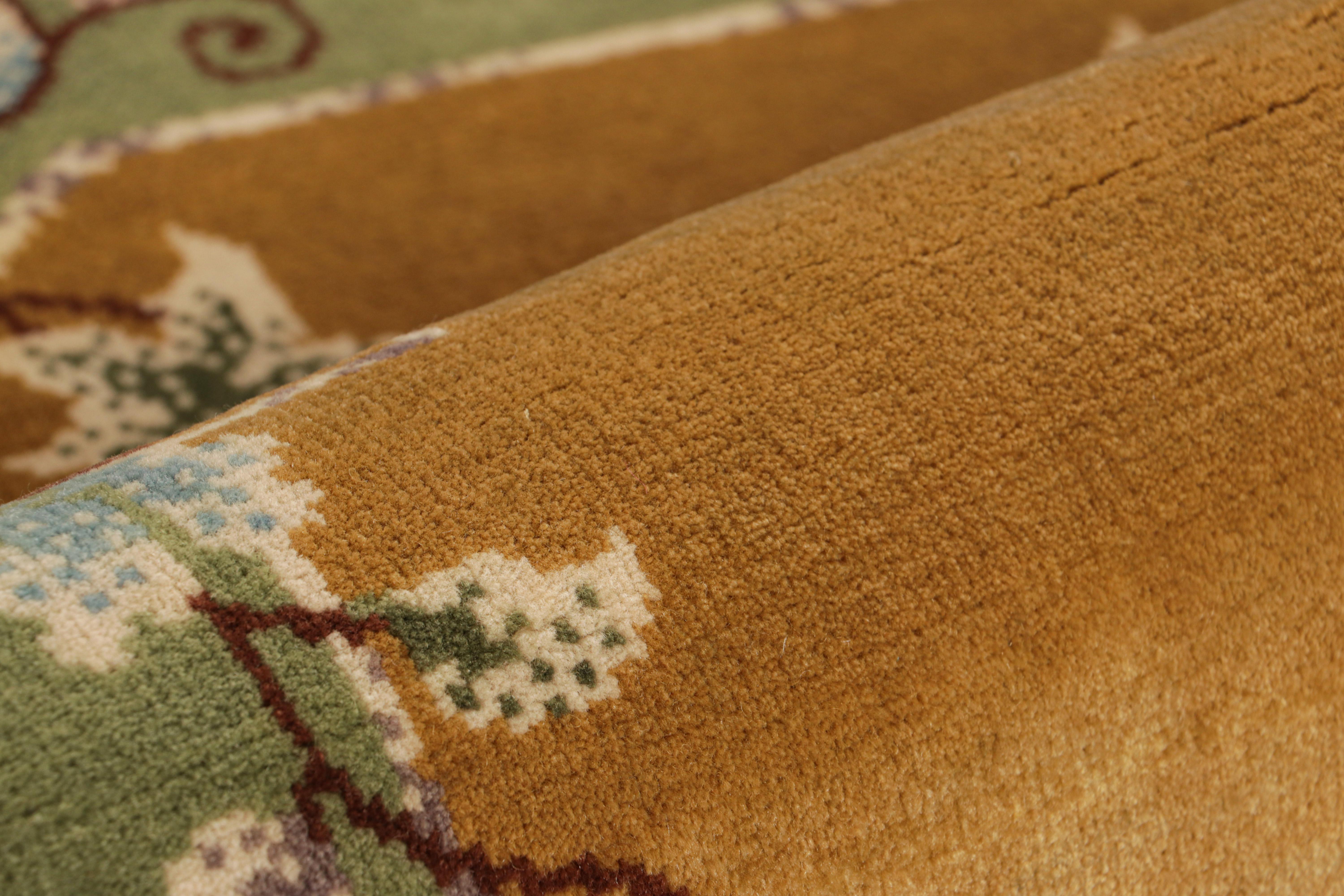 Rug & Kilim è un tappeto in stile Art Deco cinese in marrone con fiori colorati In condizioni Nuovo in vendita a Long Island City, NY