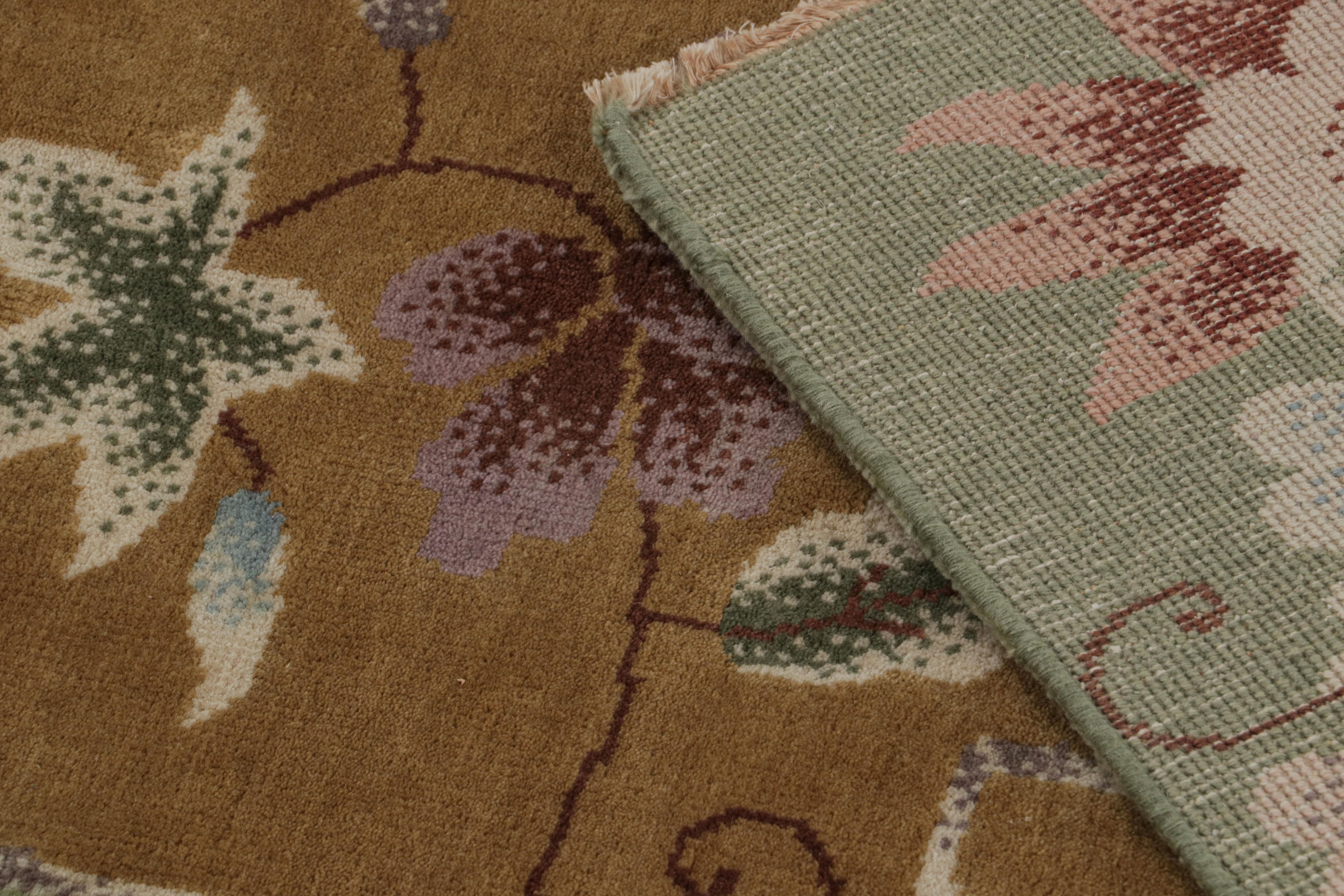 XXI secolo e contemporaneo Rug & Kilim - Tappeto cinese in stile Art Deco in oro con motivo floreale in vendita