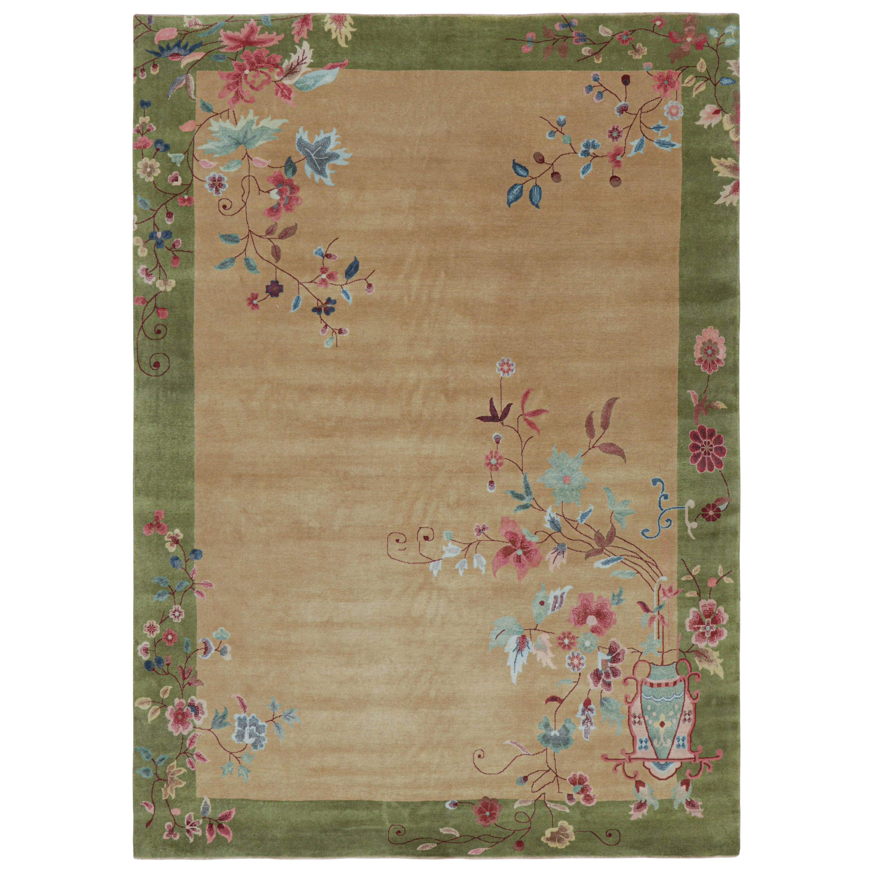 Rug & Kilim - Tappeto cinese in stile Art Deco in verde e beige con motivi floreali