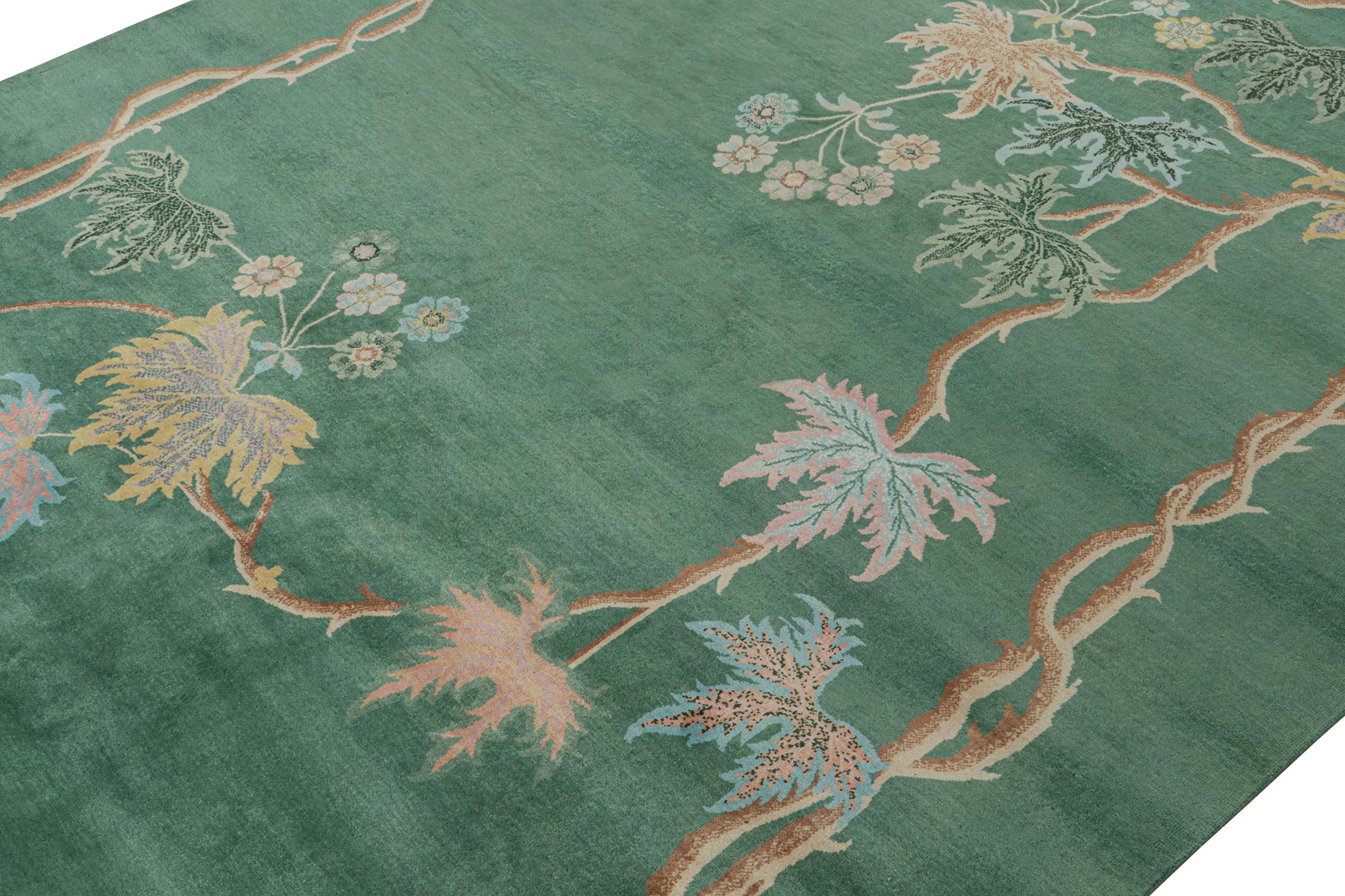 Chinesischer Teppich & Kelim im Art-déco-Stil in Grün mit Blumenmuster (Indisch) im Angebot