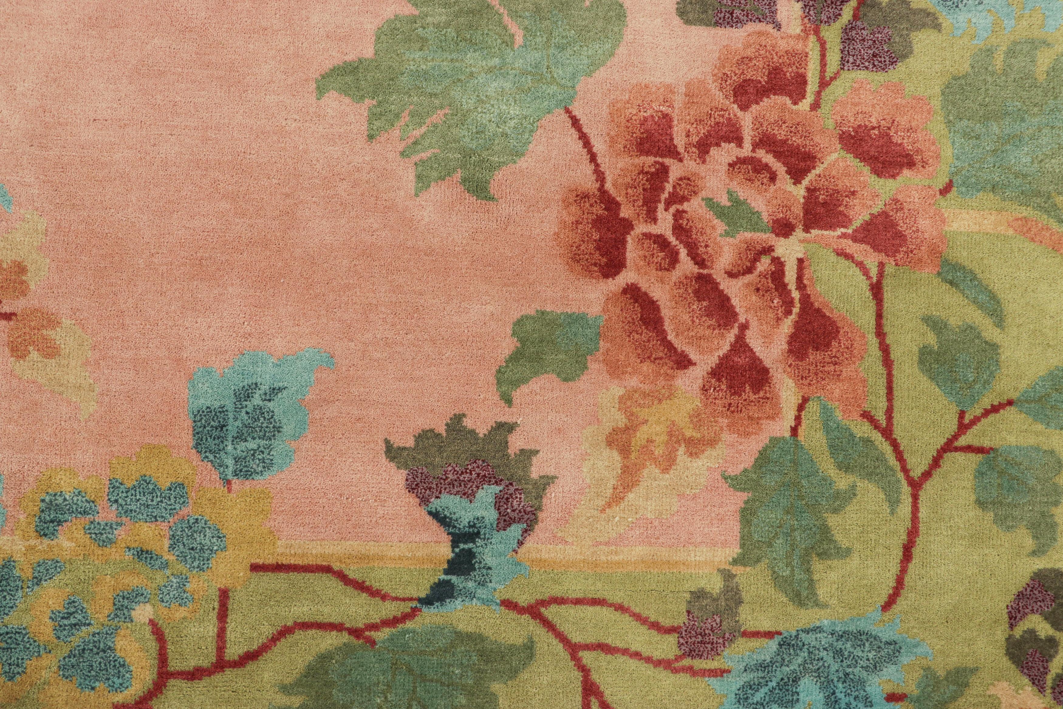 Art Déco Rug & Kilim è un tappeto in stile Art Deco cinese di colore rosa con motivi floreali colorati in vendita