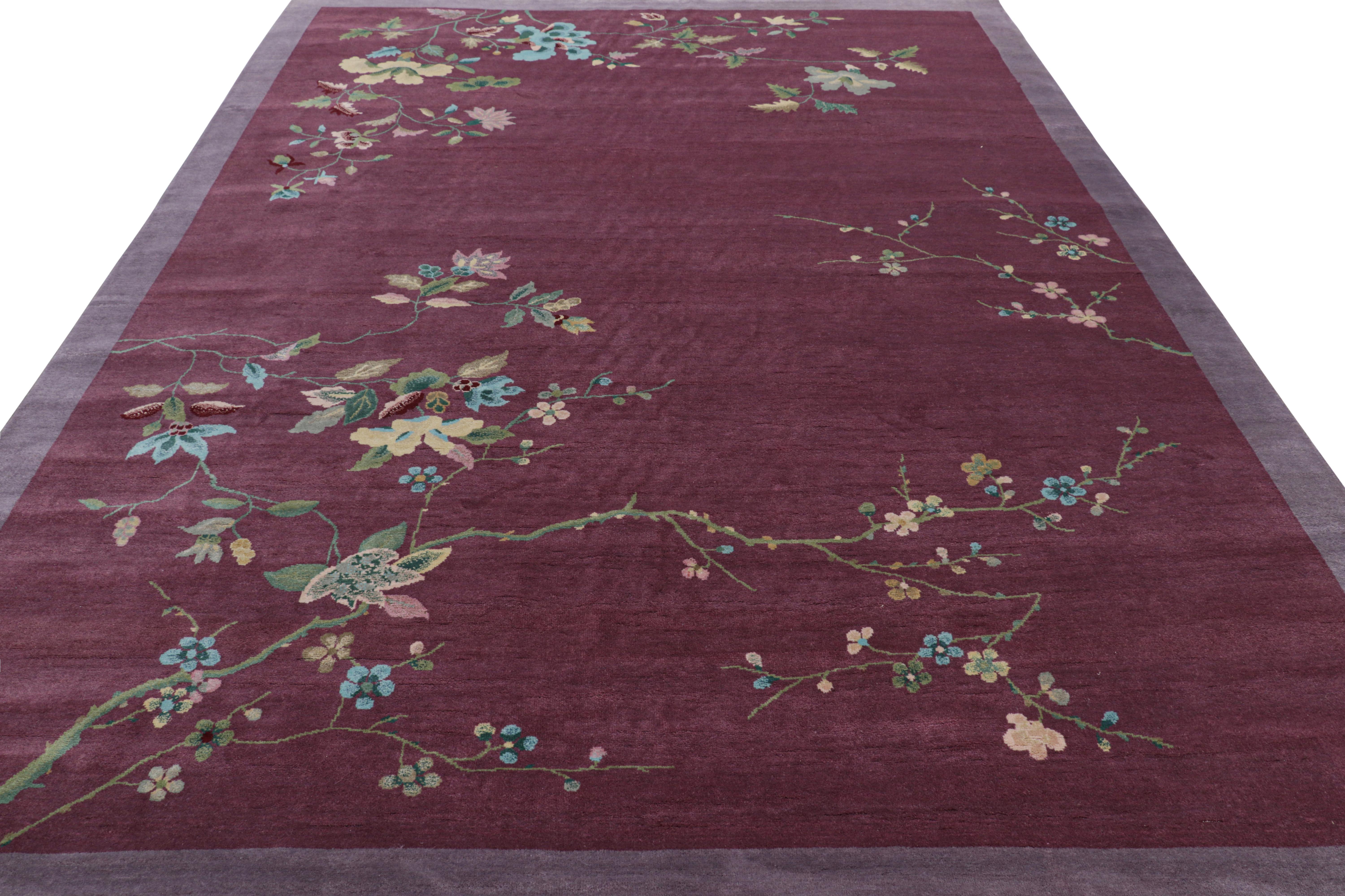 Rug & Kilim's Chinesischer Art Deco Stil Teppich in Lila mit bunten Blumenmustern (Handgeknüpft) im Angebot