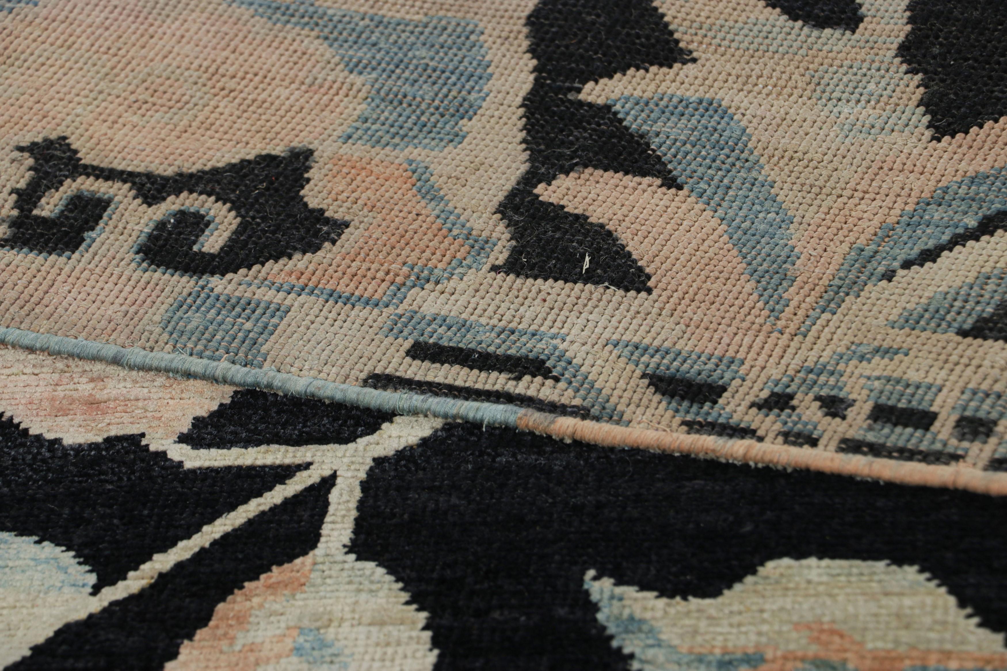 XXI secolo e contemporaneo Rug & Kilim, tappeto cinese in stile Art Deco, blu notte con motivi floreali in vendita
