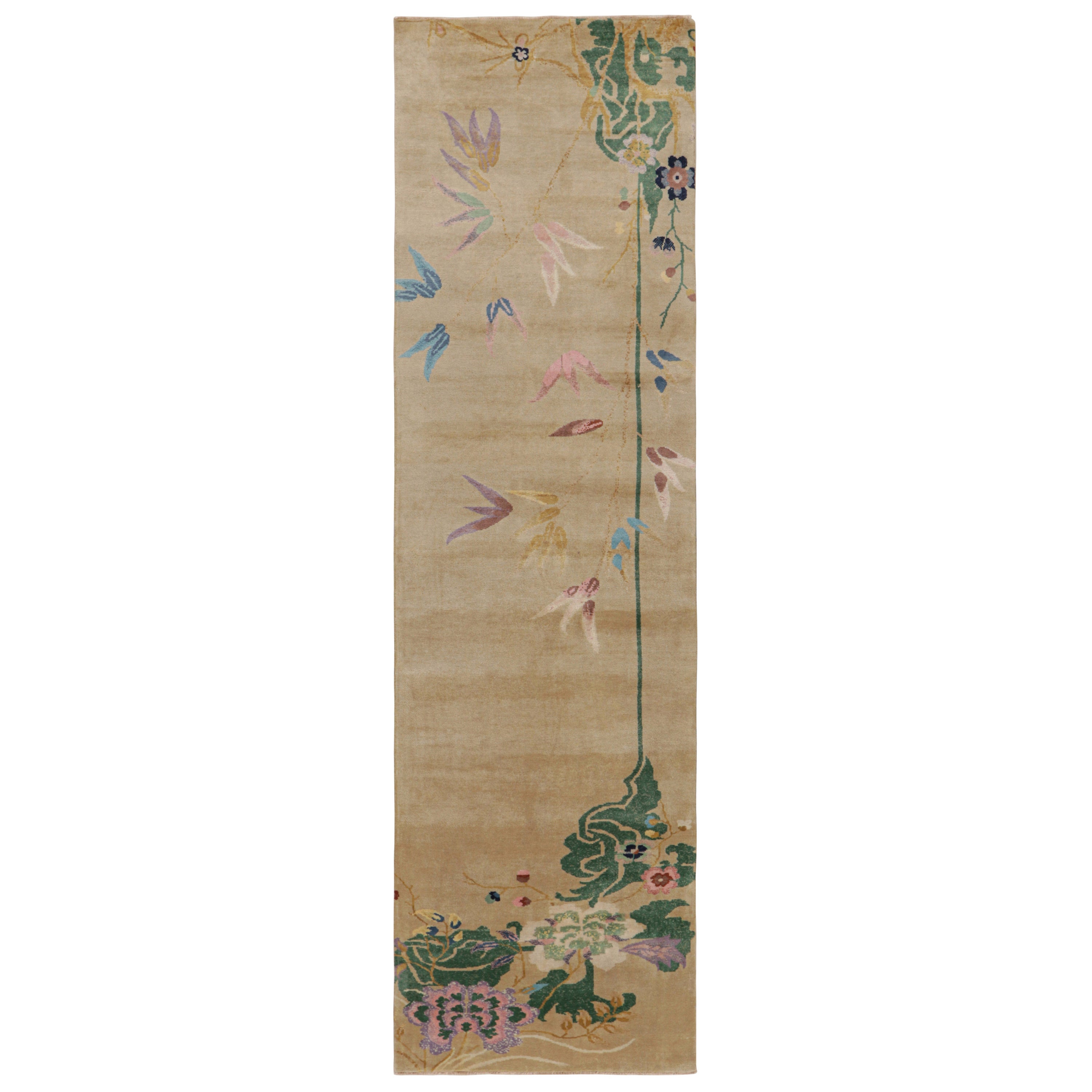 Traves de Mesa Estilo Art Deco Chino de Rug & Kilim en Beige-Marrón con Flores de Colores