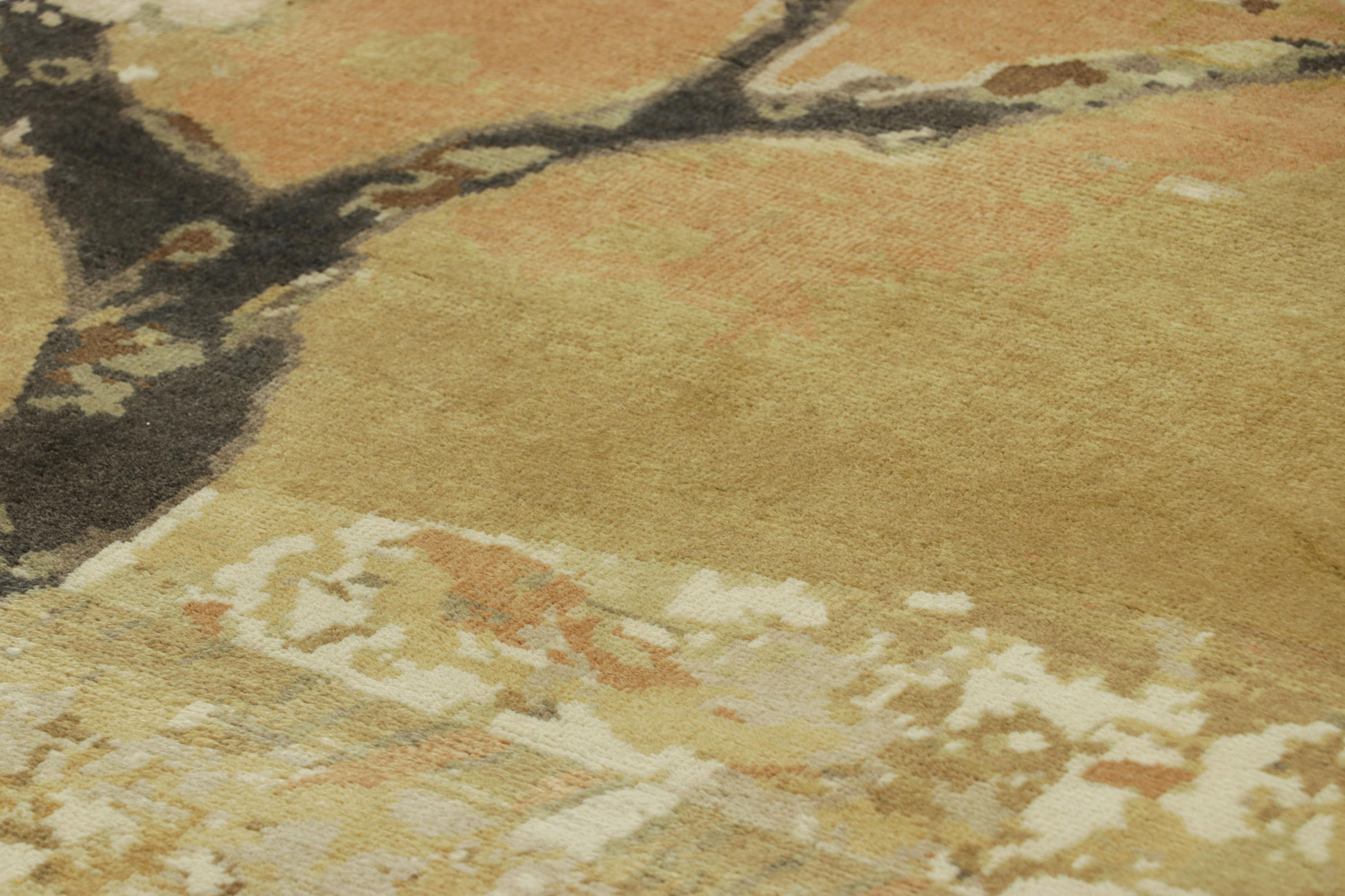 Annodato a mano in lana, questo tappeto runner 3x12 rappresenta la collezione di tappeti Art Deco cinesi di Rug & Kilim, ispirata ai pezzi d'epoca in stile Chinoiserie degli anni '20 dalla sensibilità più elegante.

Sul design: 

Questo nuovo