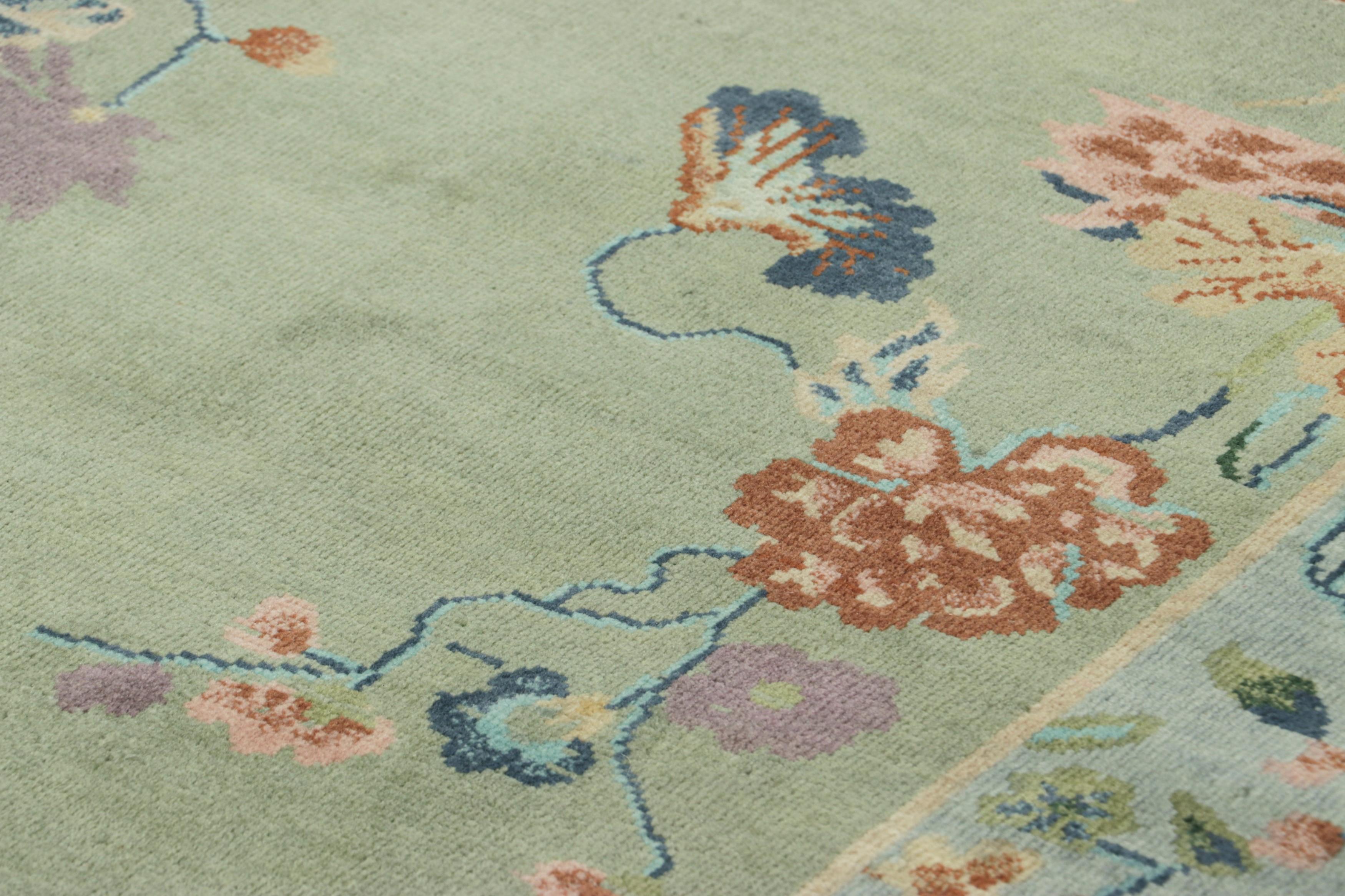 Annodato a mano in lana, questo tappeto runner 3x5 di Rug & Kilim è una nuova aggiunta alla nostra linea di tappeti Art Deco cinesi.

Sul design: 

Gli ammiratori dell'artigianato apprezzeranno la sottile raffinatezza della texture, dei dettagli e