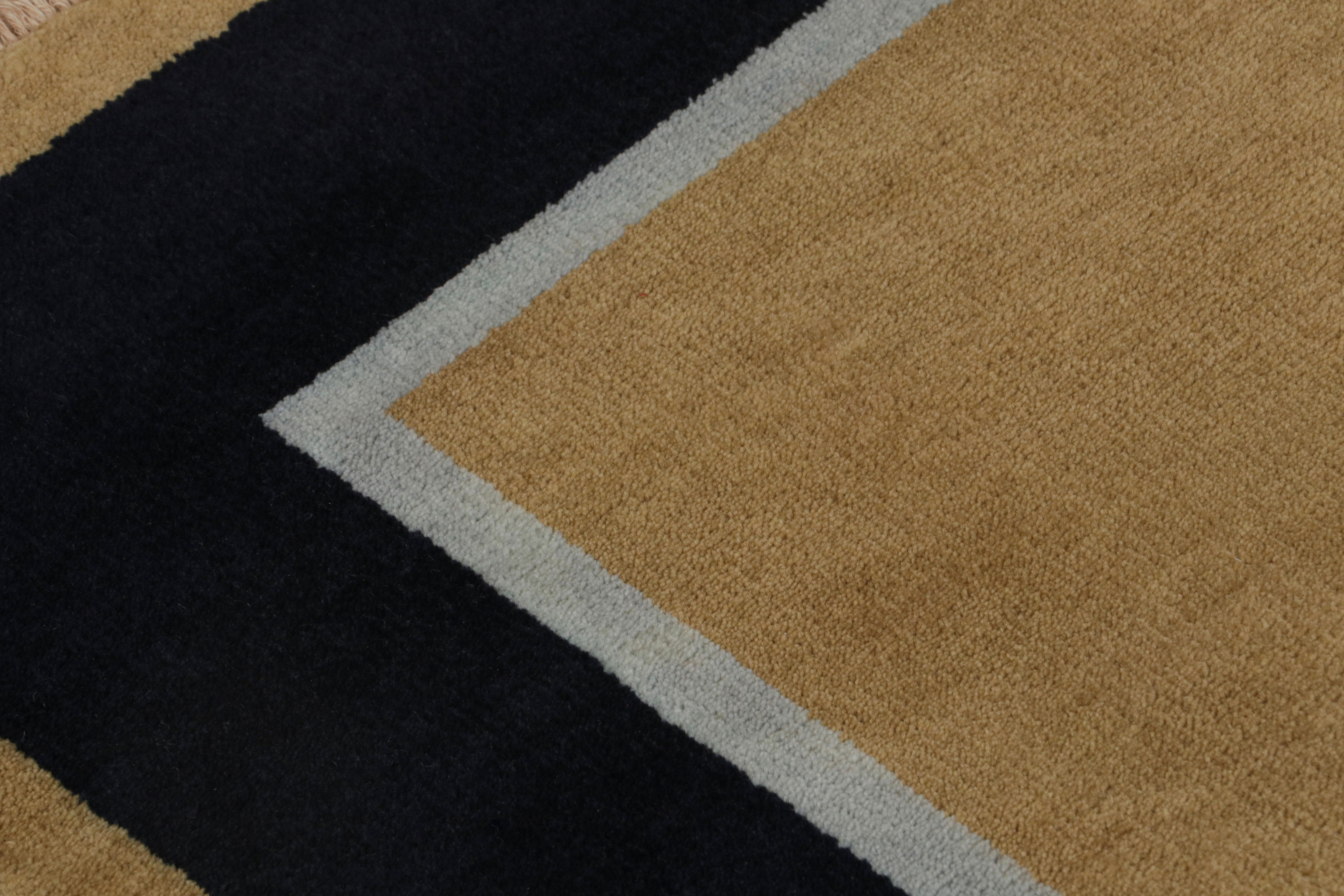 Annodato a mano Rug & Kilim - Tappeto sparso in stile Art Deco cinese in oro e blu in vendita