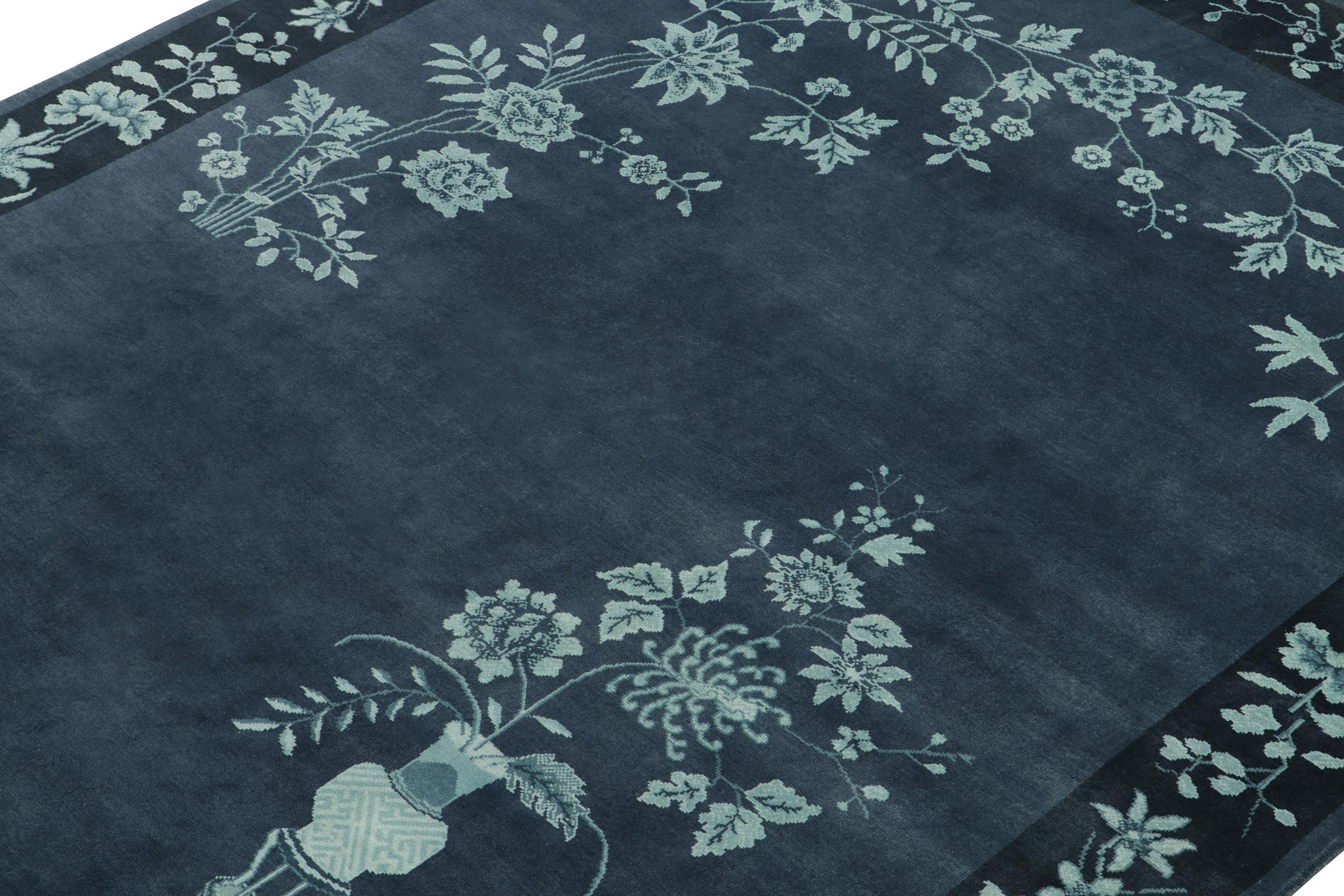 Indiano Chinese Deco Style Rug in Blue Floral Patterns by Rug & Kilim in vendita