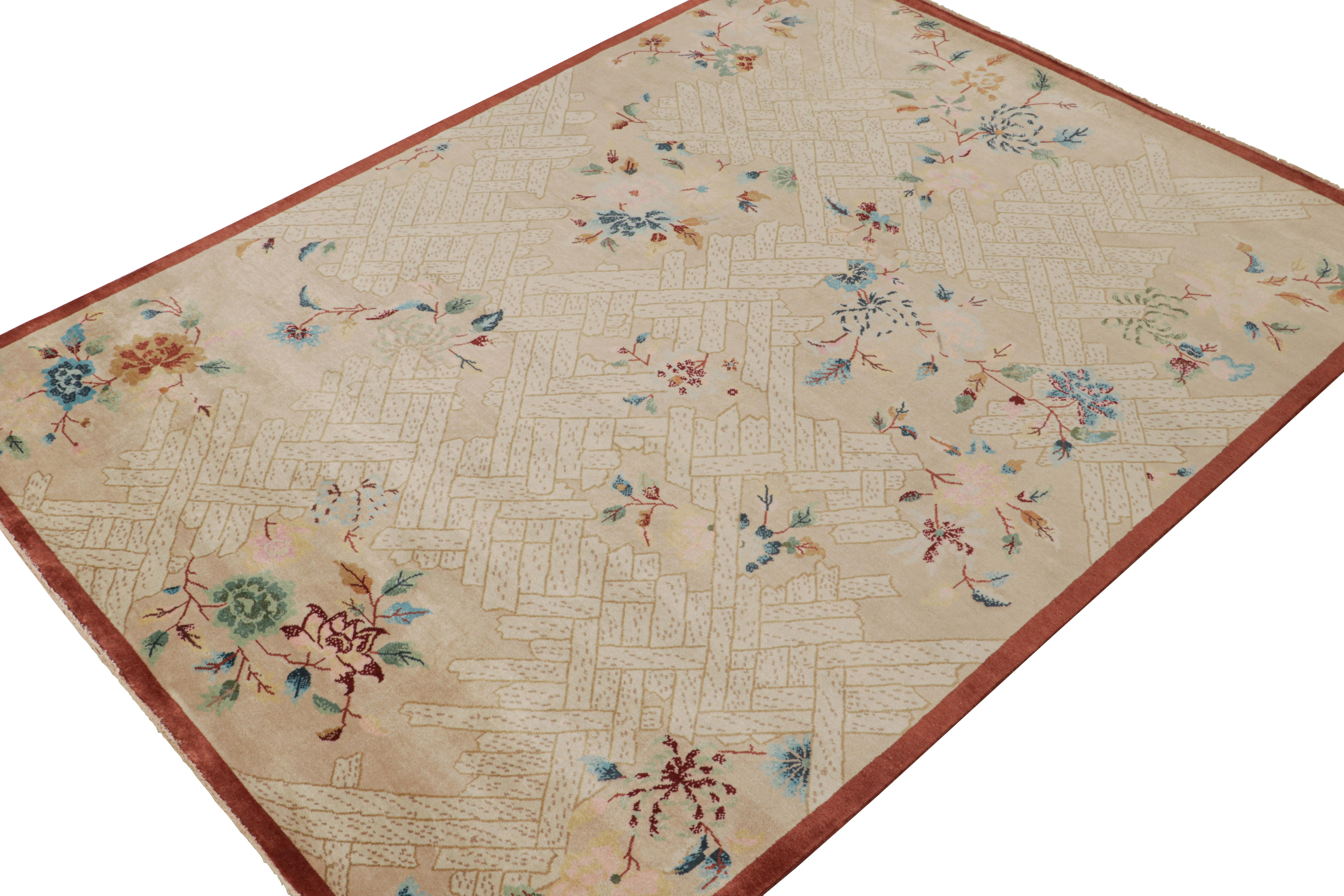 Rug & Kilim's Chinese Style Art Deco Teppich in Beige mit bunten Blumen (Indisch) im Angebot