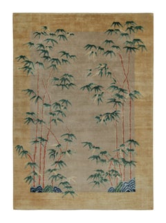 Teppich & Kelim-Teppich im chinesischen Art-déco-Stil in Beige mit grünen und blauen Blumen