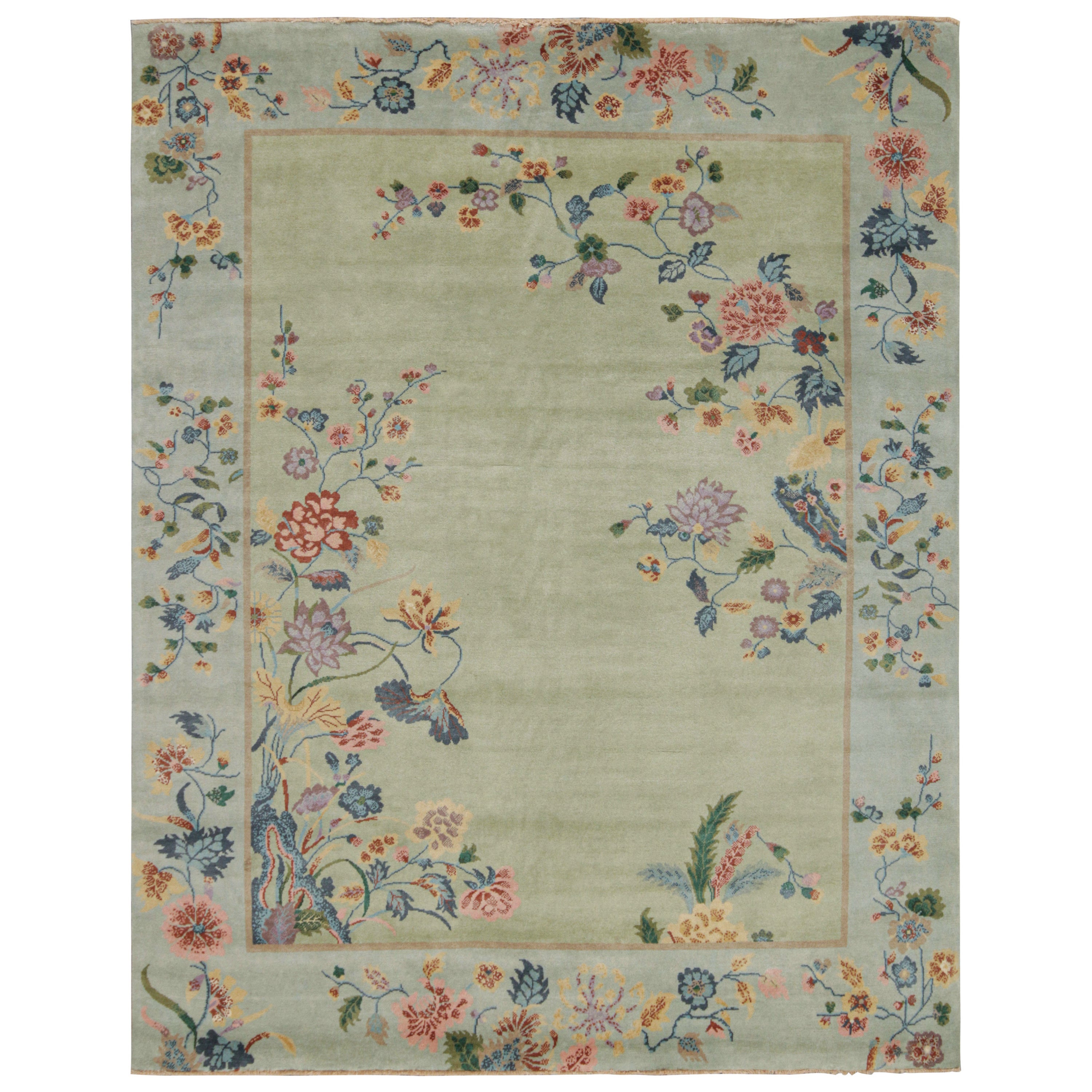Tappeto Rug & Kilim in stile cinese Art Deco in verde e blu con fiori colorati