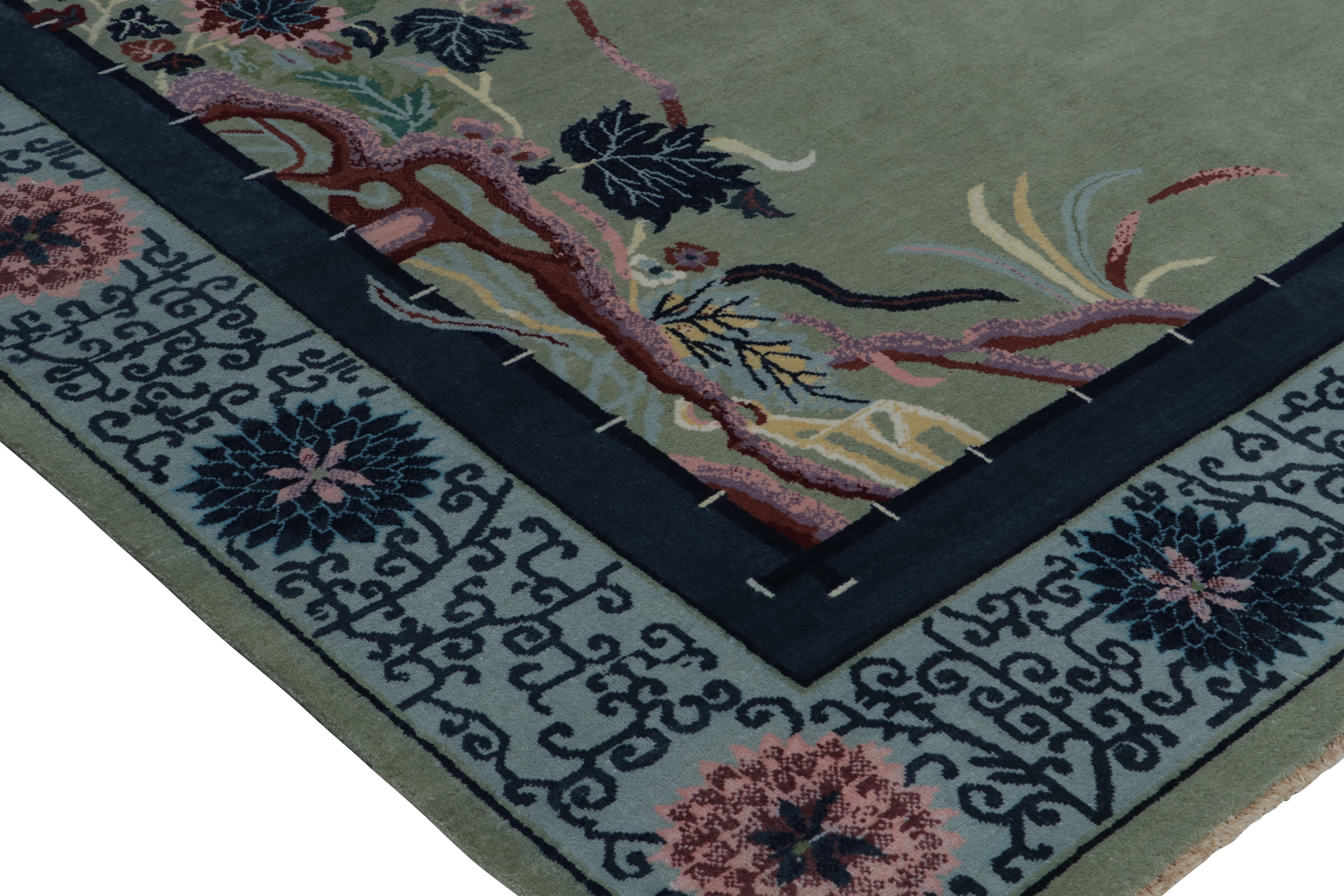 Noué à la main Tapis & Kilim's Chinese Style Art Deco Rug in Green with Blue Floral Patterns 9x10 en vente