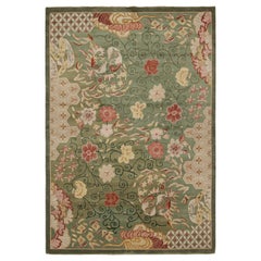 Tappeto Rug & Kilim in stile Art Deco cinese in verde con fiori rossi e dorati
