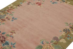 Alfombra Art Decó de estilo chino Rug & Kilim en rosa y verde con flores de colores