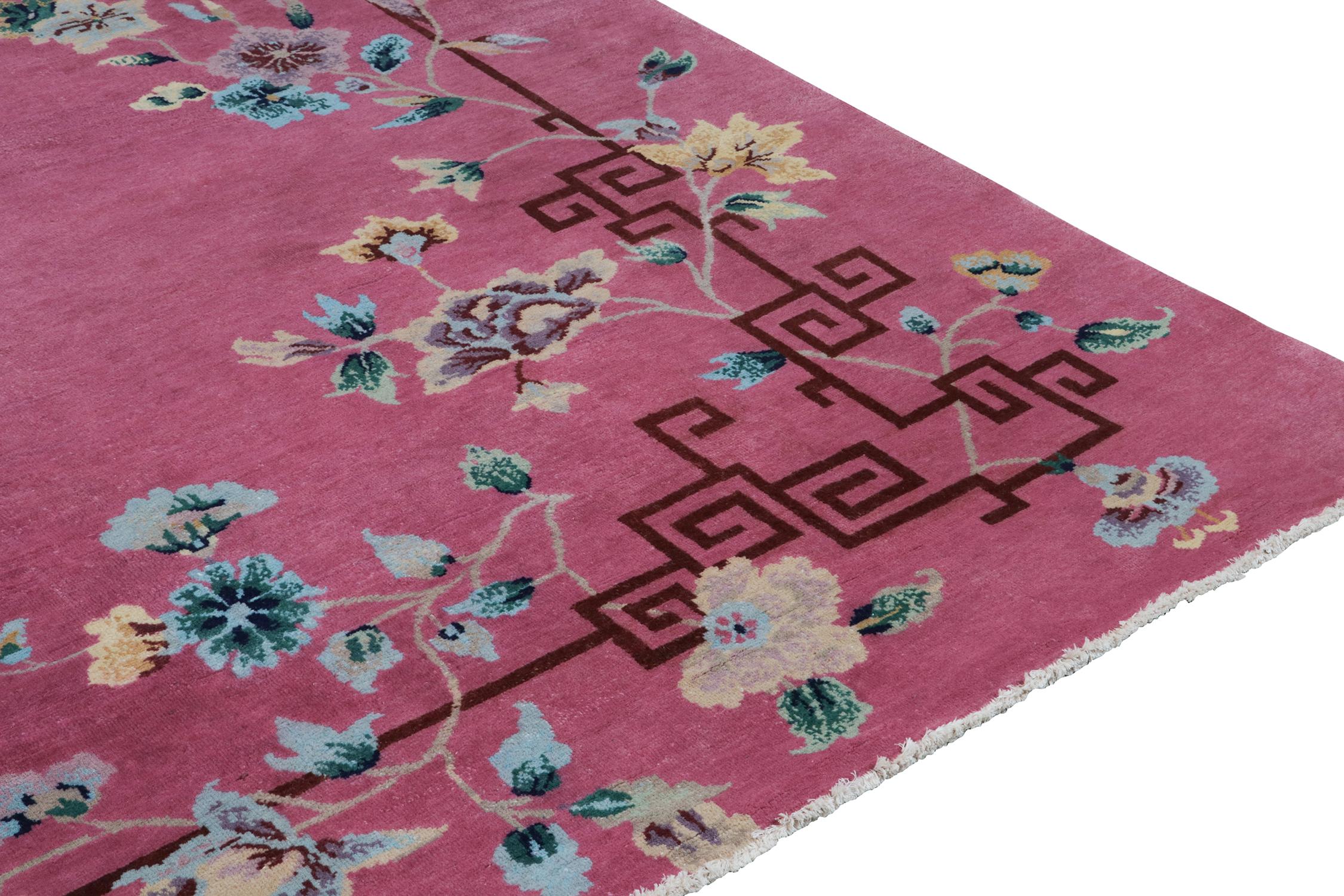 Alfombra Art Decó de estilo chino de Rug & Kilim en rosa con motivos florales de colores en Nuevo estado para la venta en Long Island City, NY