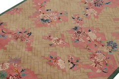 Rug & Kilim's Chinese Style Art Deco Teppich in Rosa mit bunten Blumen