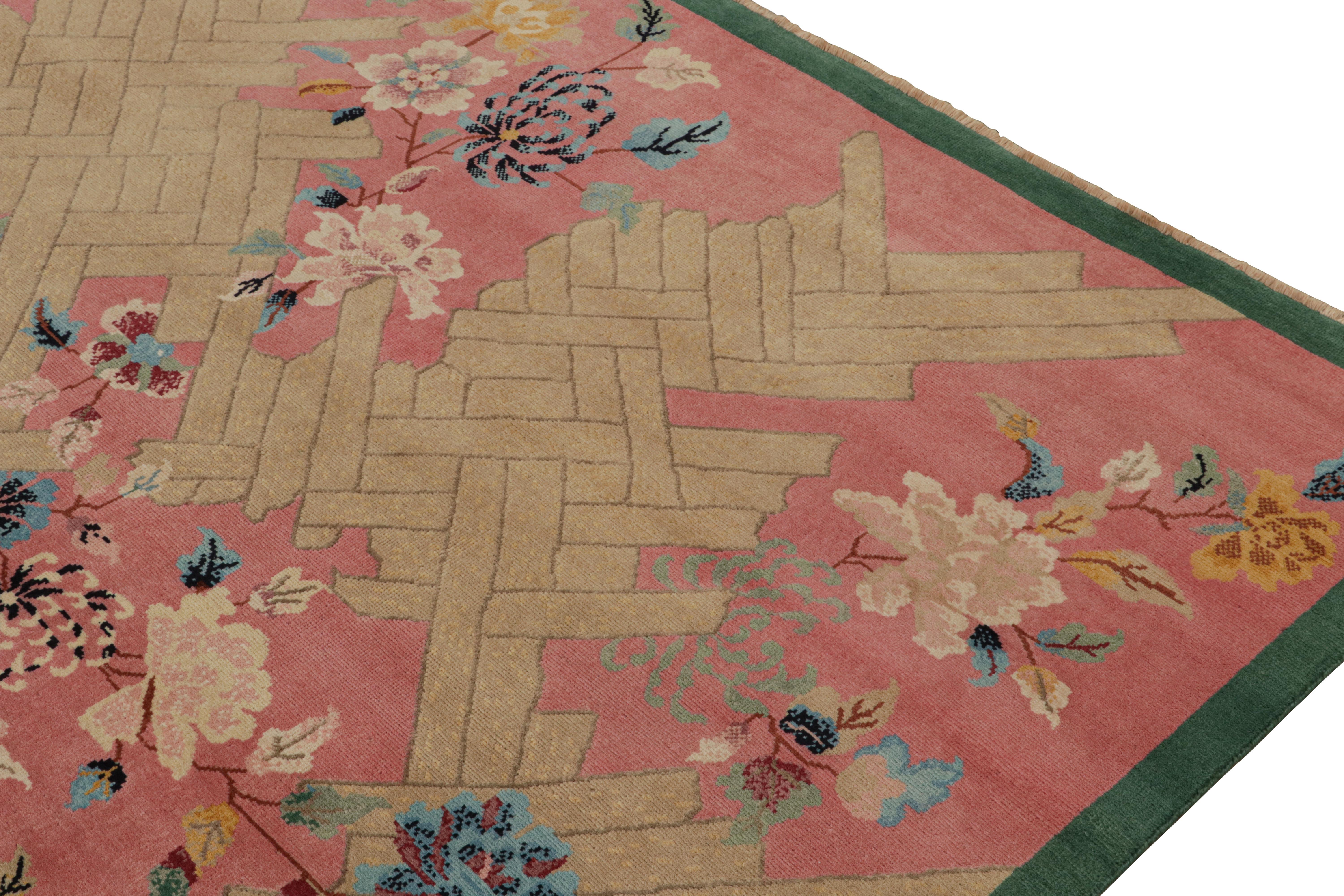 Rug & Kilim's Chinese Style Art Deco Teppich in Rosa mit bunten Blumen (Handgeknüpft) im Angebot