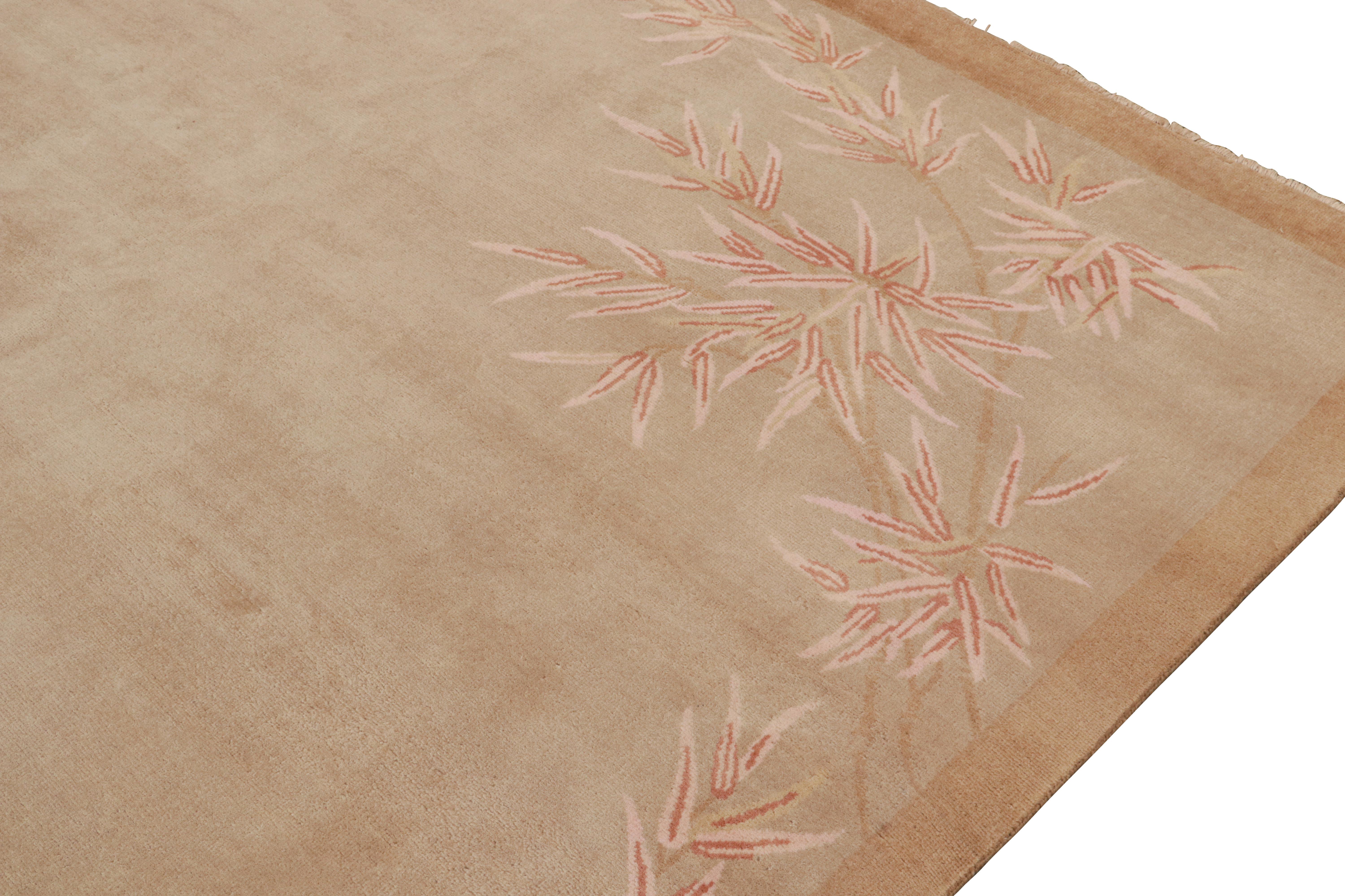 Rug & Kilim's Art Deco Teppich im chinesischen Stil in Brauntönen mit Blumenmustern (Handgeknüpft) im Angebot