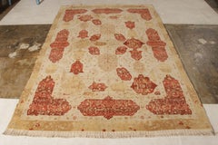 Tappeto classico in stile Agra di Rug & Kilim in beige-marrone e con motivi floreali rossi