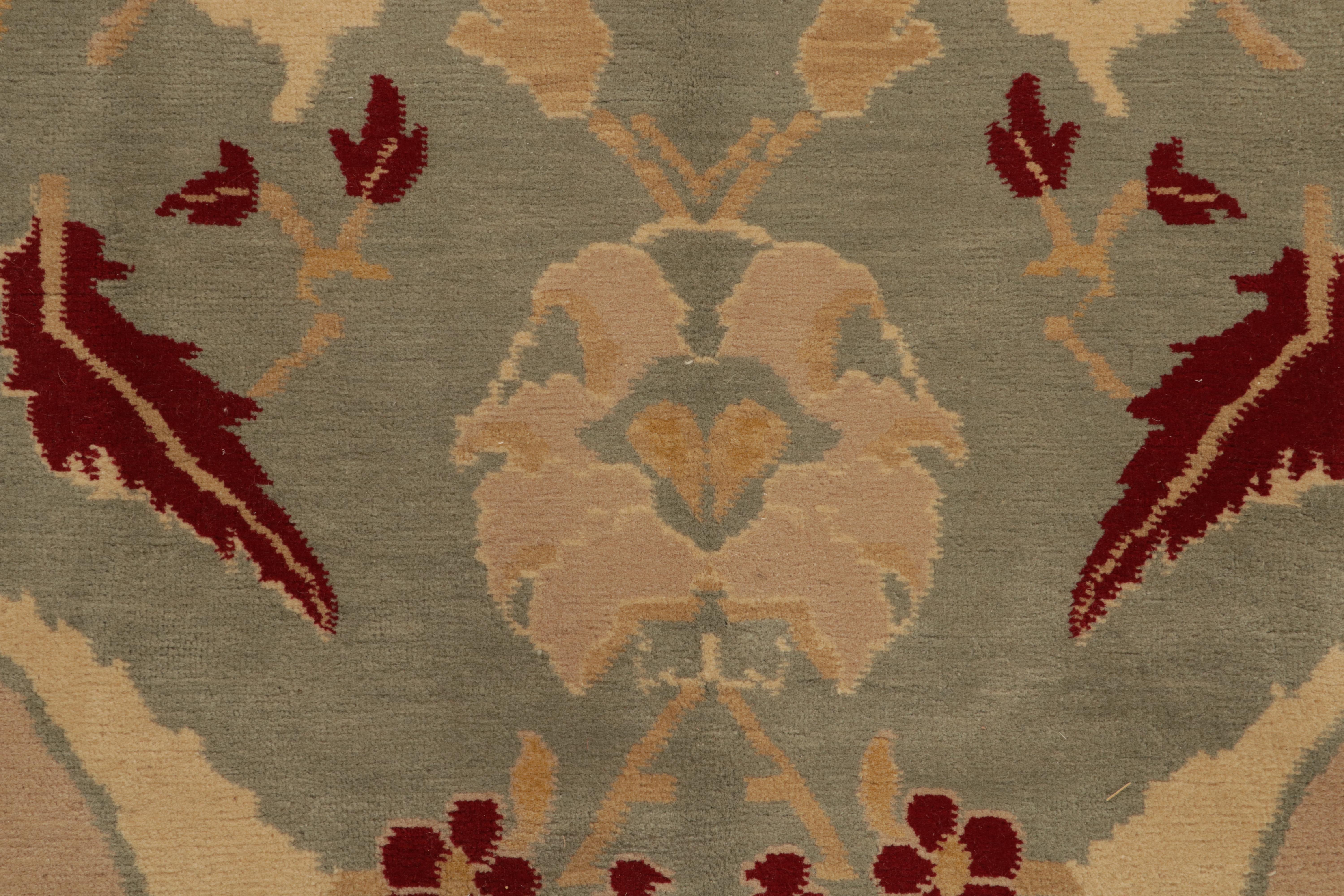 Rug & Kilim's Classic Agra Stil Teppich in Blau mit roten und goldenen Blumenmustern im Angebot 1