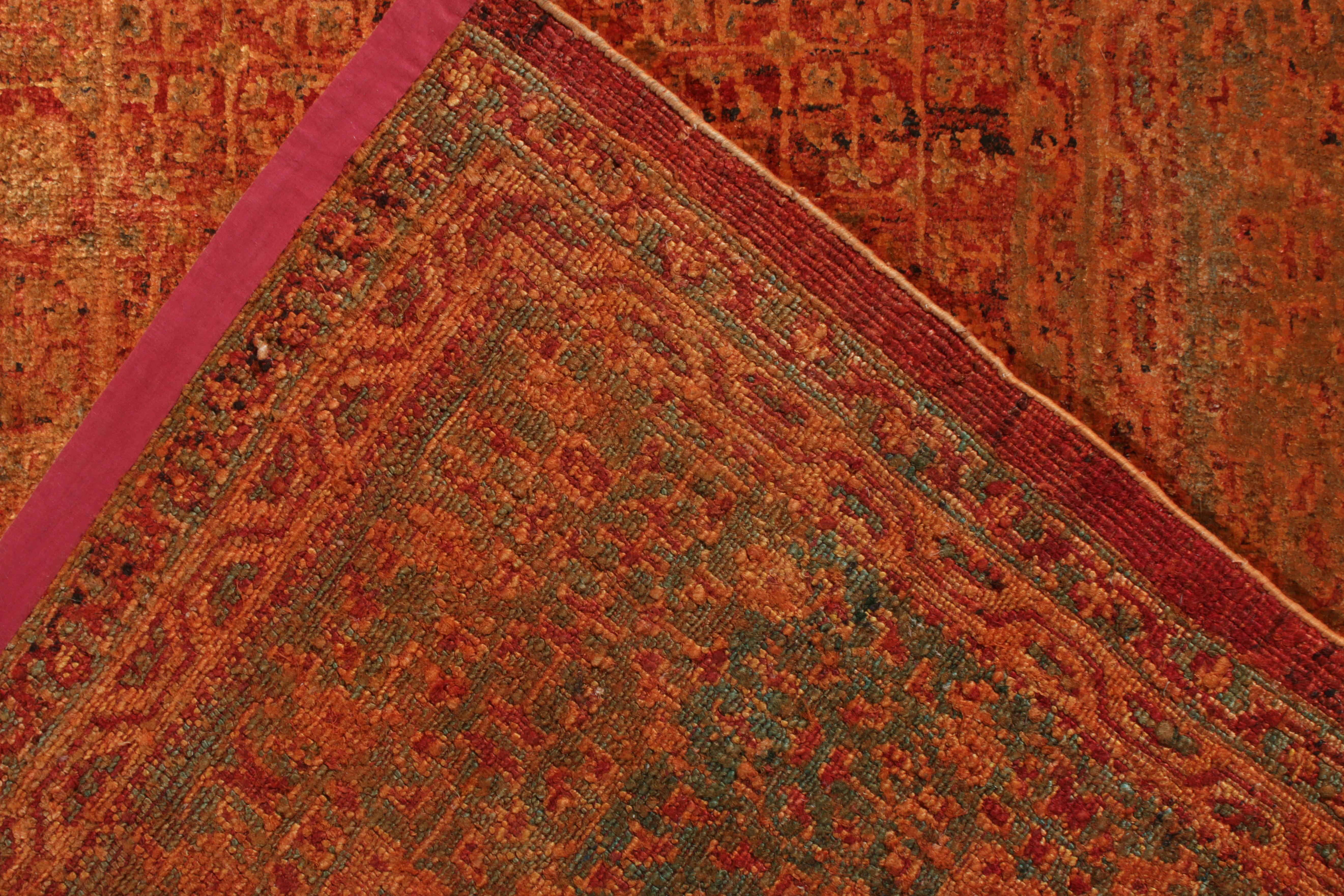 Alfombra clásica estilo Agra de Rug & Kilim en rojo y naranja con dibujo geométrico Anudado a mano en venta