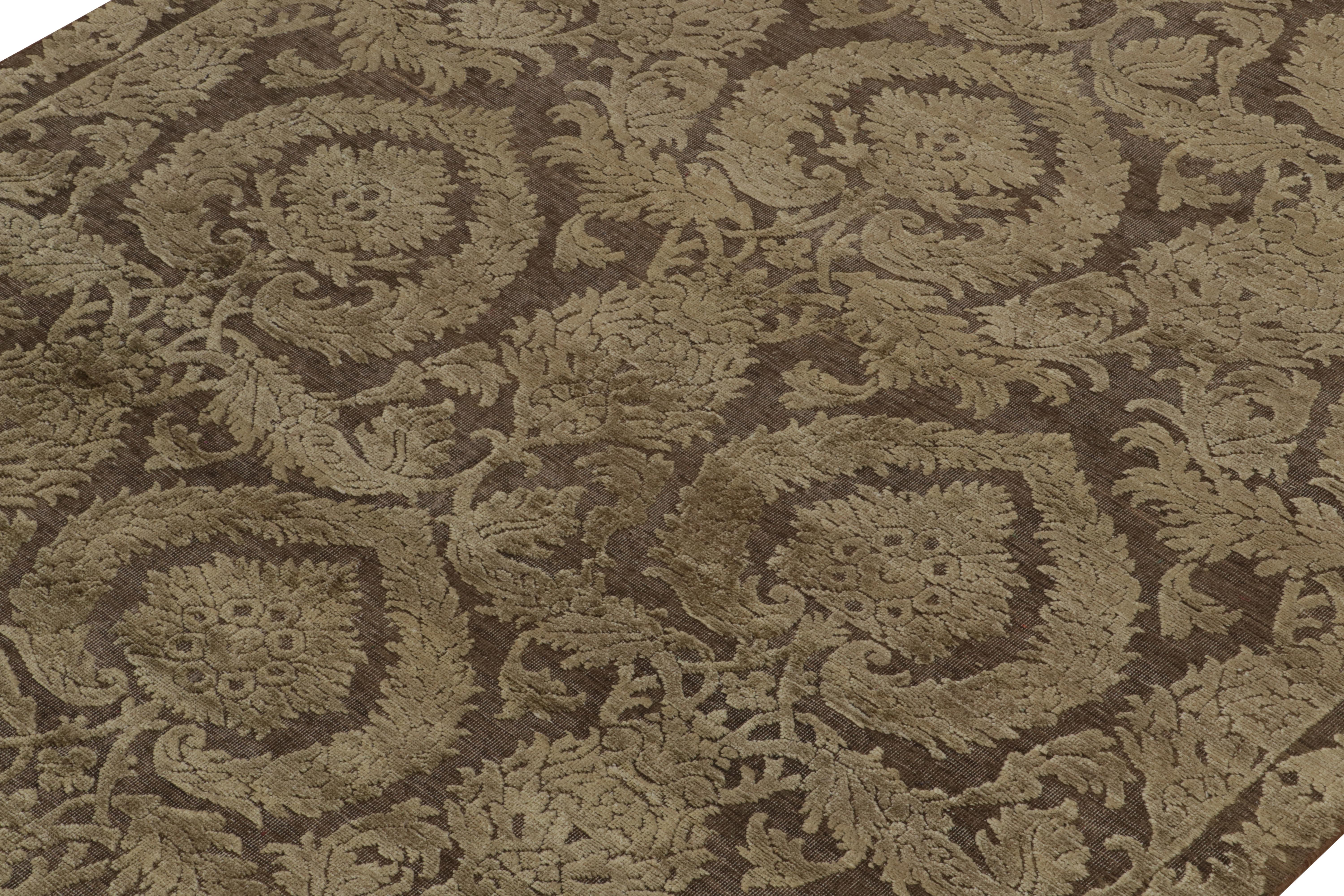 Rug & Kilim’s Classic Italian Style Rug in Beige-Brown Floral Patterns In New Condition For Sale In Long Island City, NY