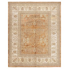 Rug & Kilim's Classic Oushak Style Rug in Beige-Brown Floral Pattern (tapis de style Oushak classique à motifs floraux beige et marron)