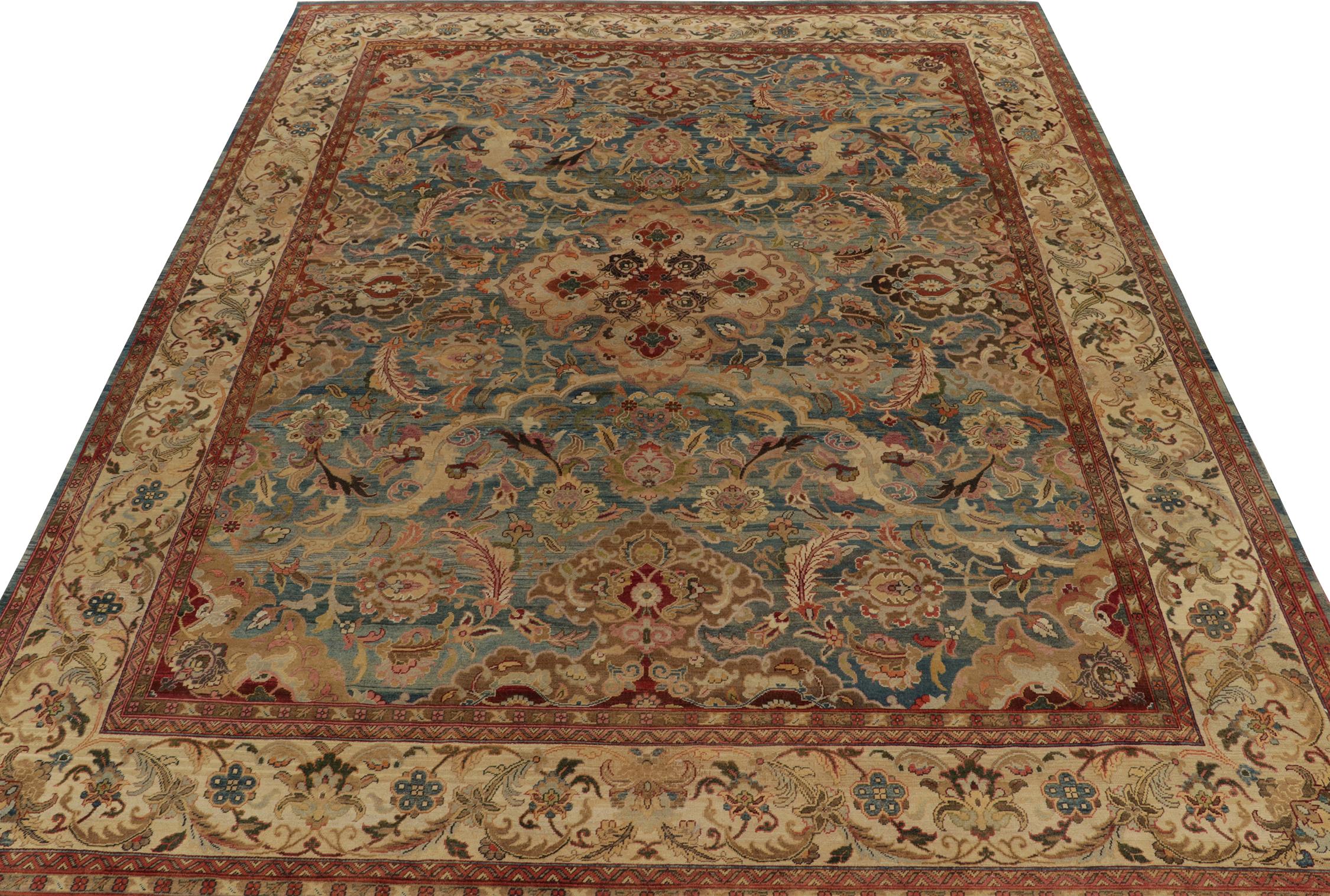 Alfombra de estilo persa clásico de Rug & Kilim con motivos florales en azul y beige-marrón Tabriz en venta