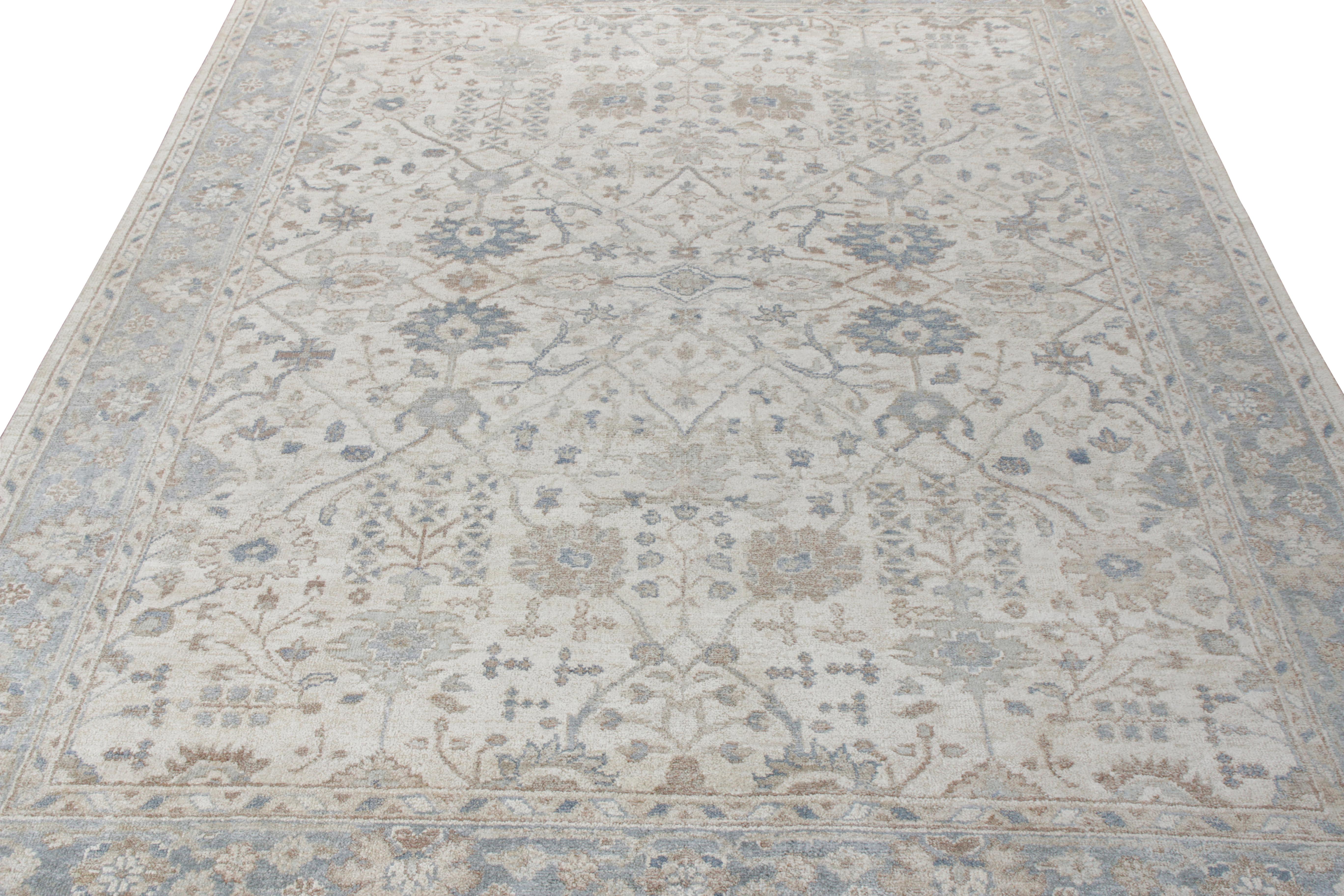 Handgeknüpft aus feiner Sari-Seide präsentiert Rug & Kilim diesen wunderschönen 9x12 großen Teppich aus seiner Modern Classics Collection. Inspiriert von indischen Teppichstilen, weist der Teppich ein verlockendes, florales Muster in einer kühlen